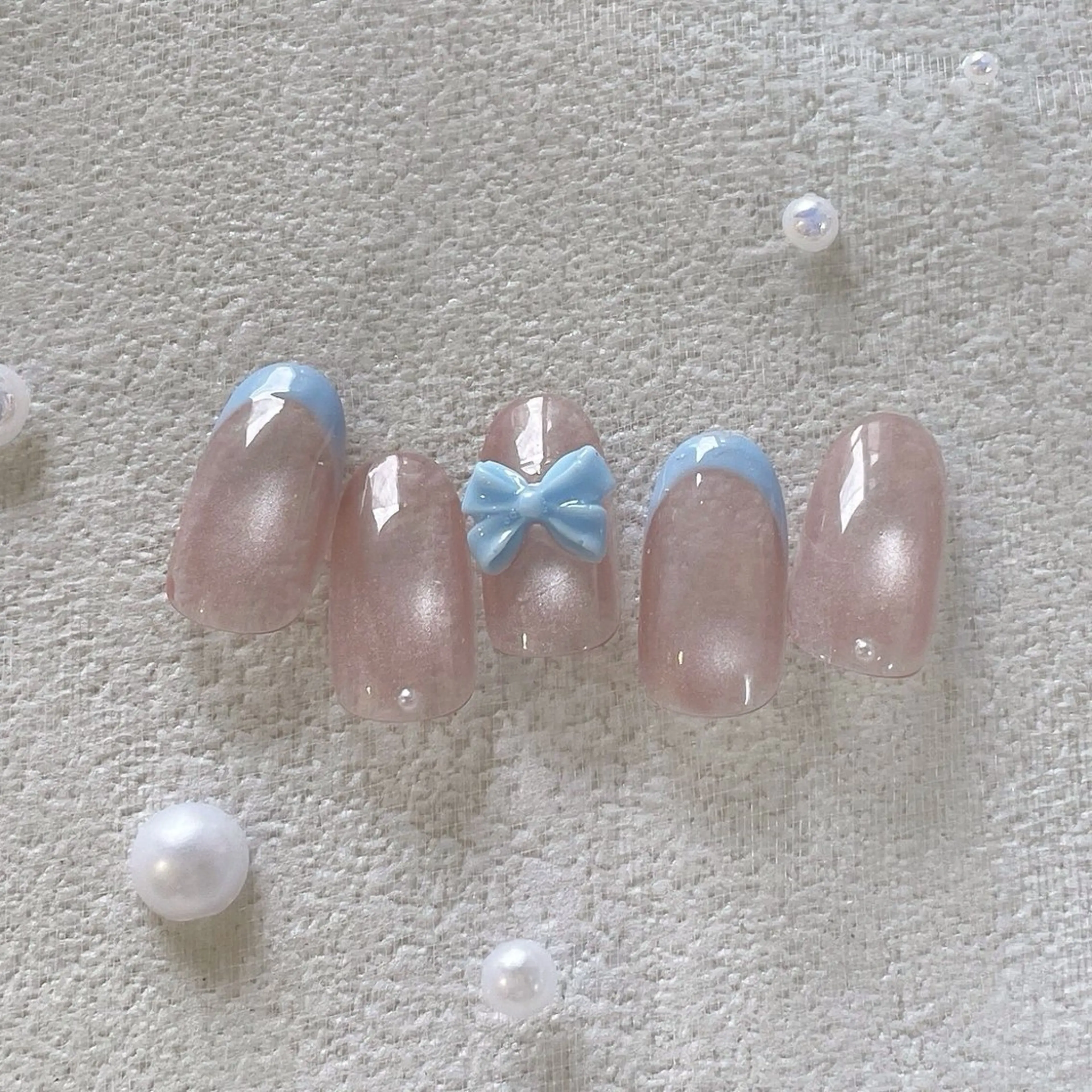 ネイル オーロラネイル フットネイル フレンチネイル ジェルネイル マグネットネイル ハンドネイル kiki nail &brow二子玉川の眉毛・アイブロウイメージ