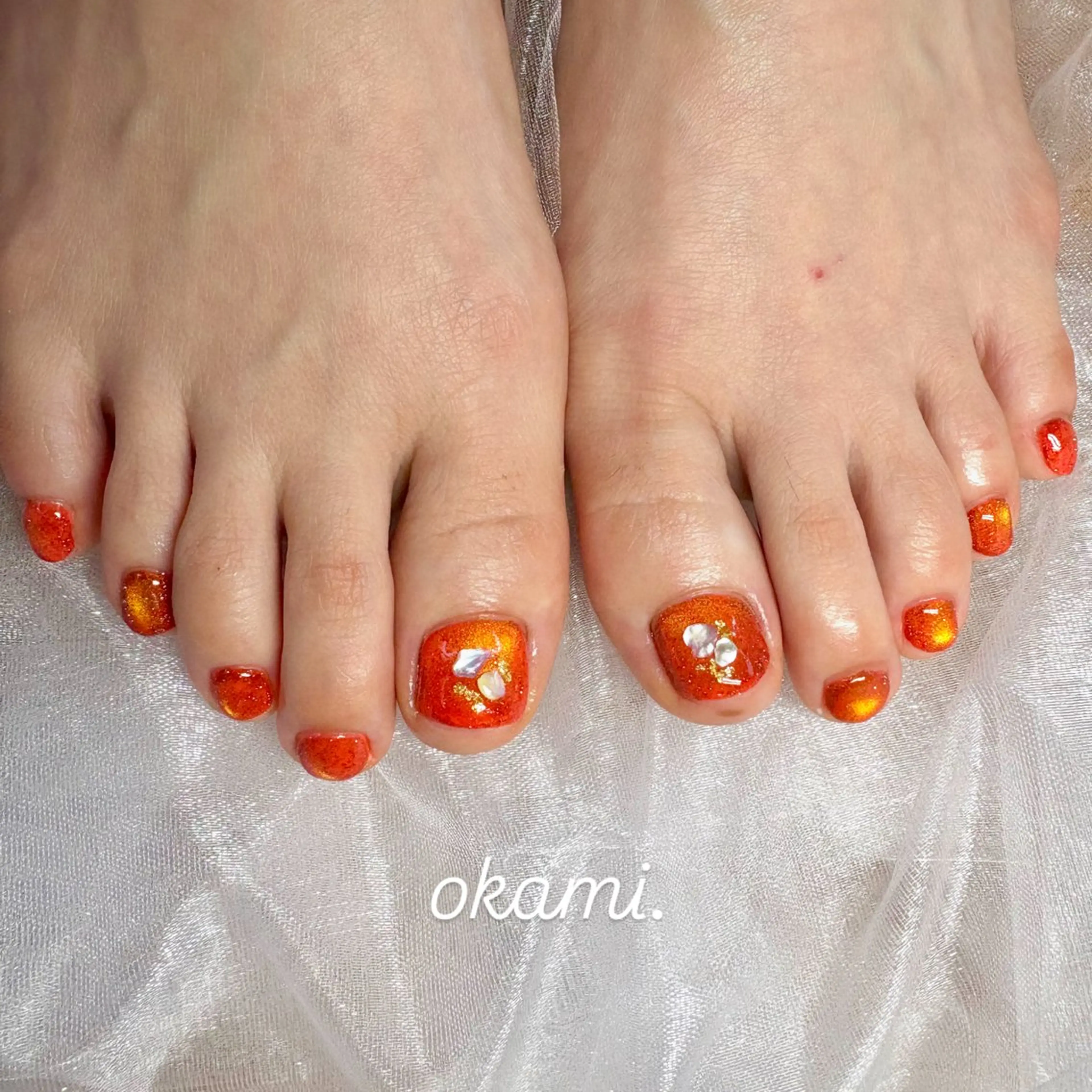 ネイル オレンジ 津久井 美紅のネイルデザイン