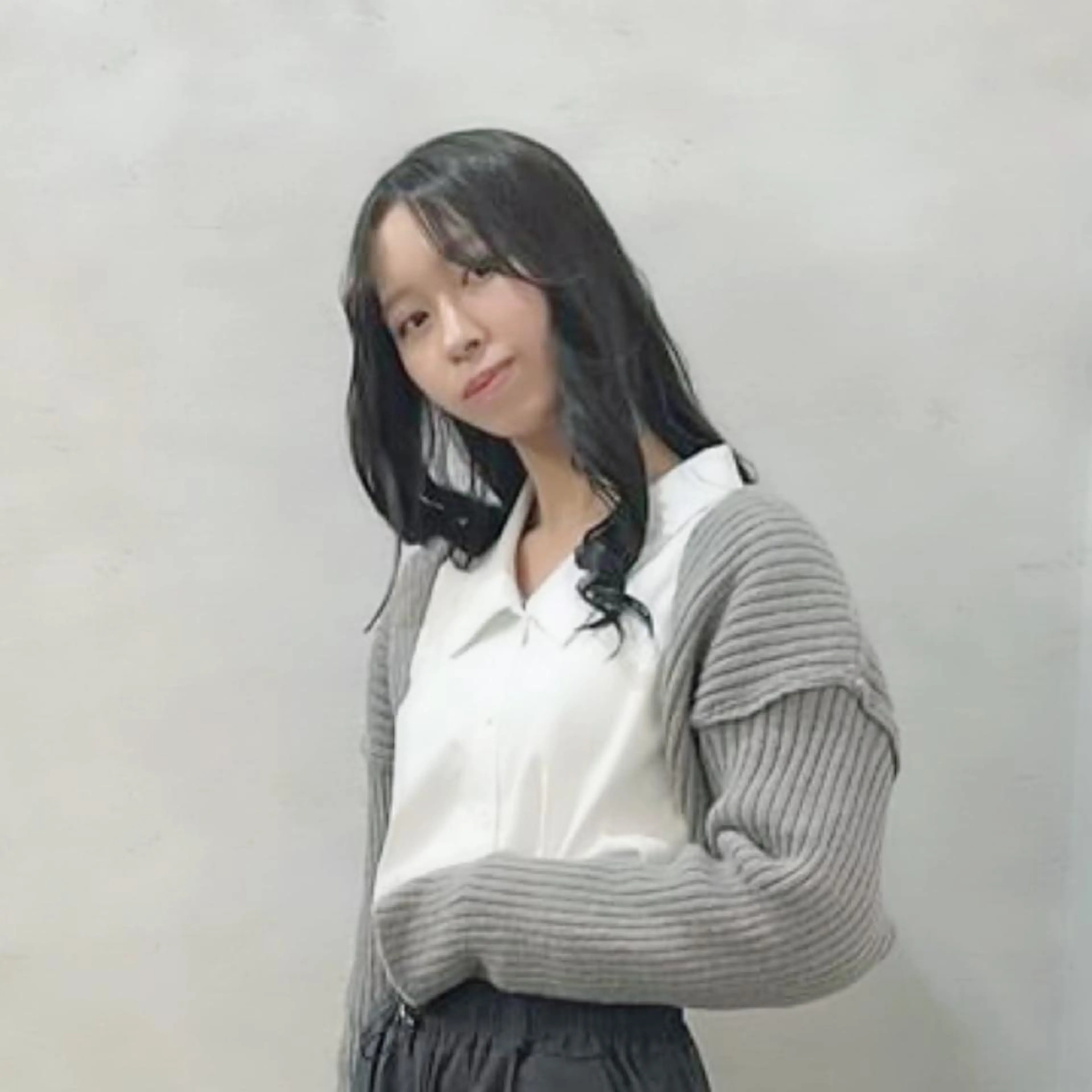 セミロング カラー ヘアアレンジ ダークグレー ダークグレージュ グレージュ 阿部 大陽のヘアスタイル