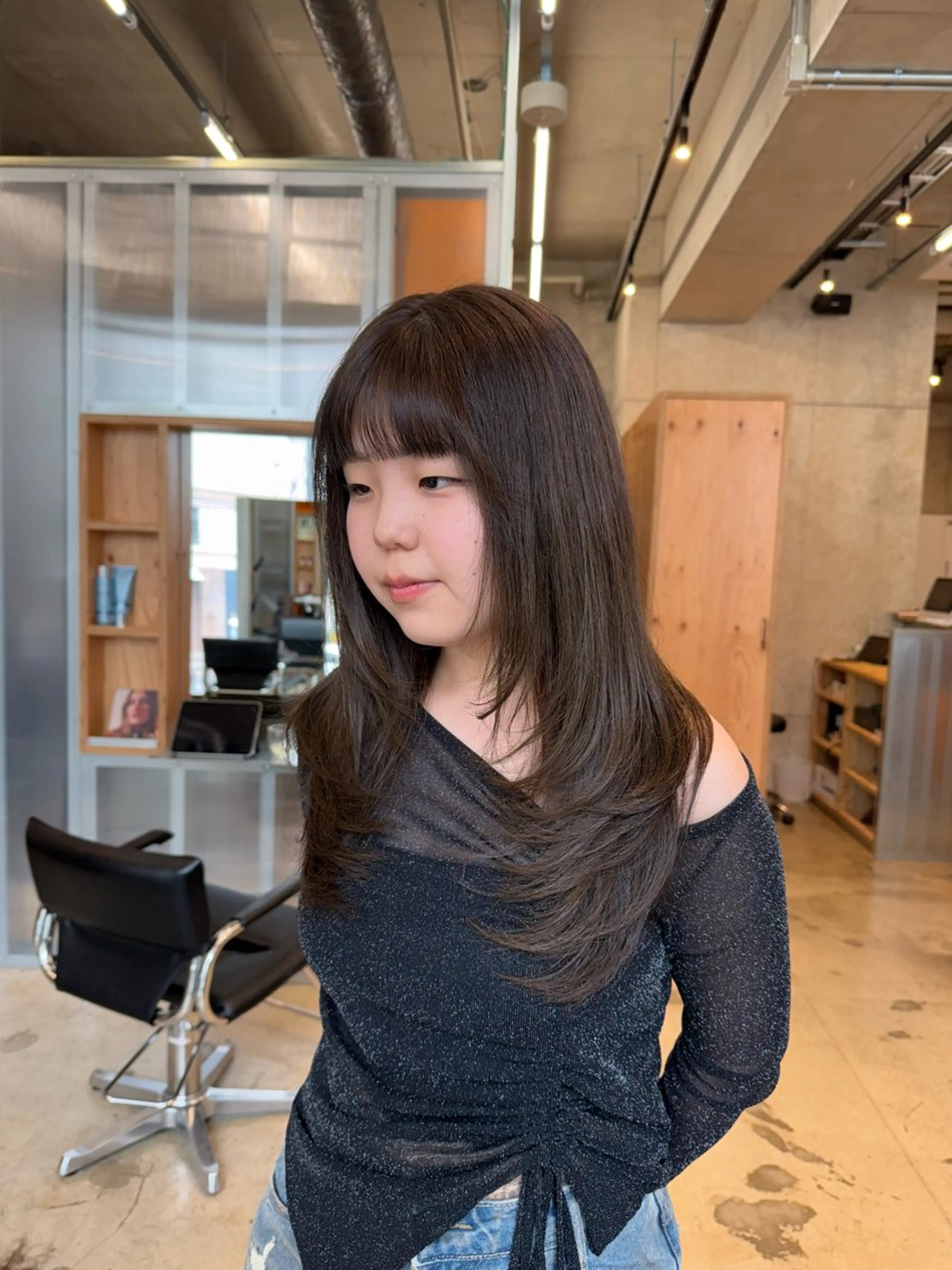 ロング カラー ヘアアレンジ ベージュカラー ブリーチ ブリーチなしカラー オリーブベージュ レイヤーカット カット REONA🪽✨薬院 レイヤーカット🫧のヘアスタイル