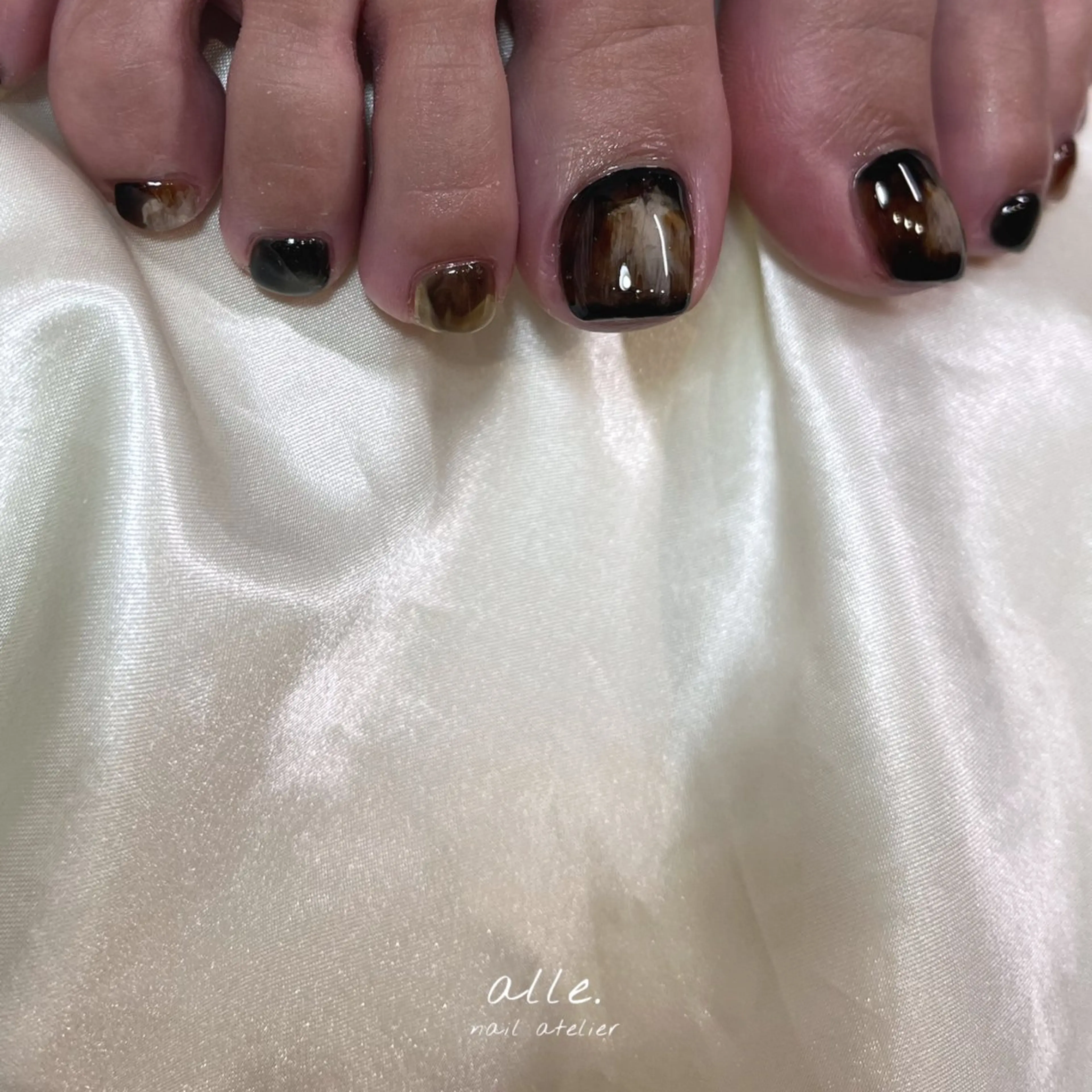 ネイル フットネイル atelier alle.のネイルデザイン