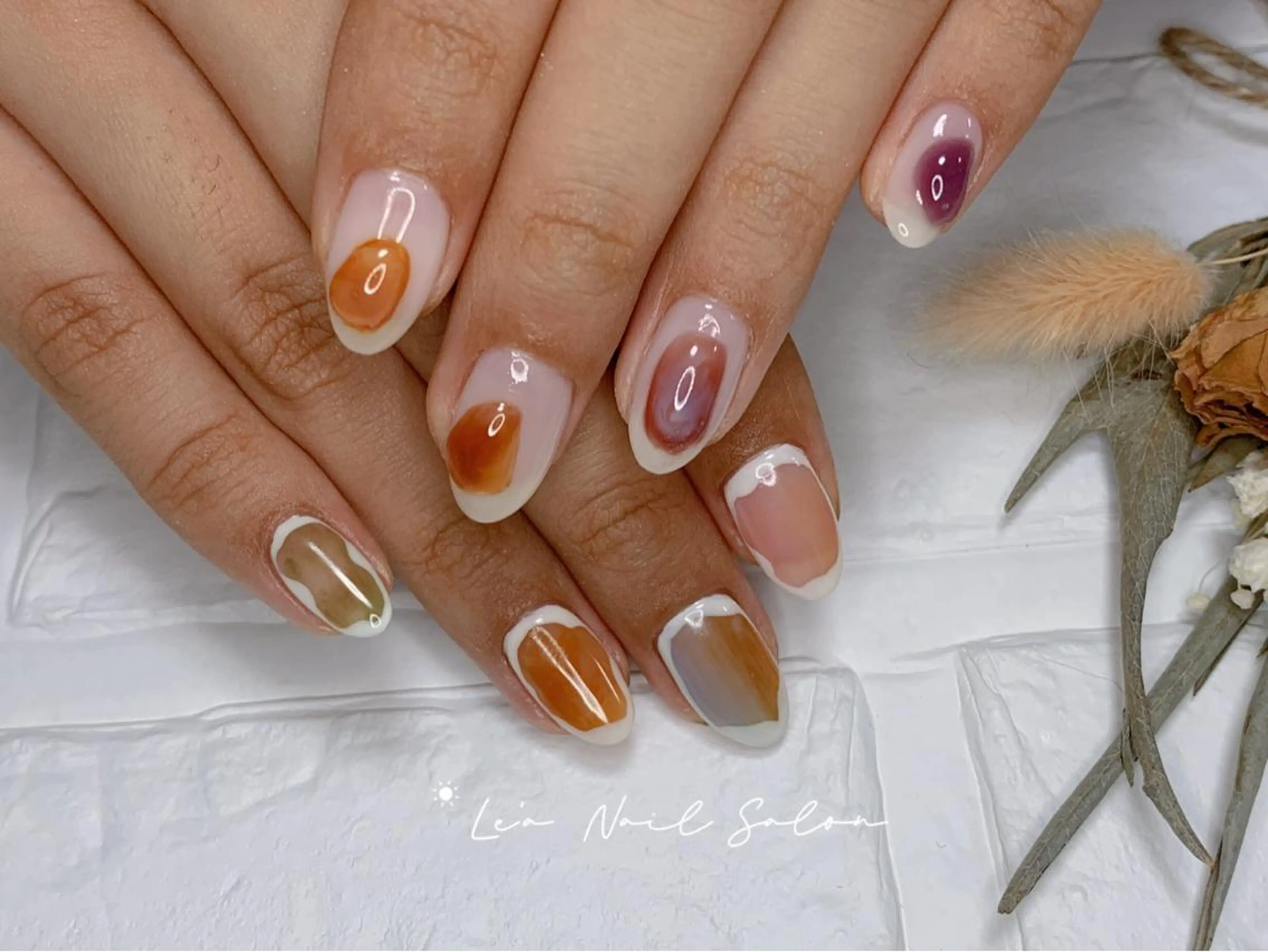 ショート カラー ネイル Le’a NailSalonのネイルデザイン