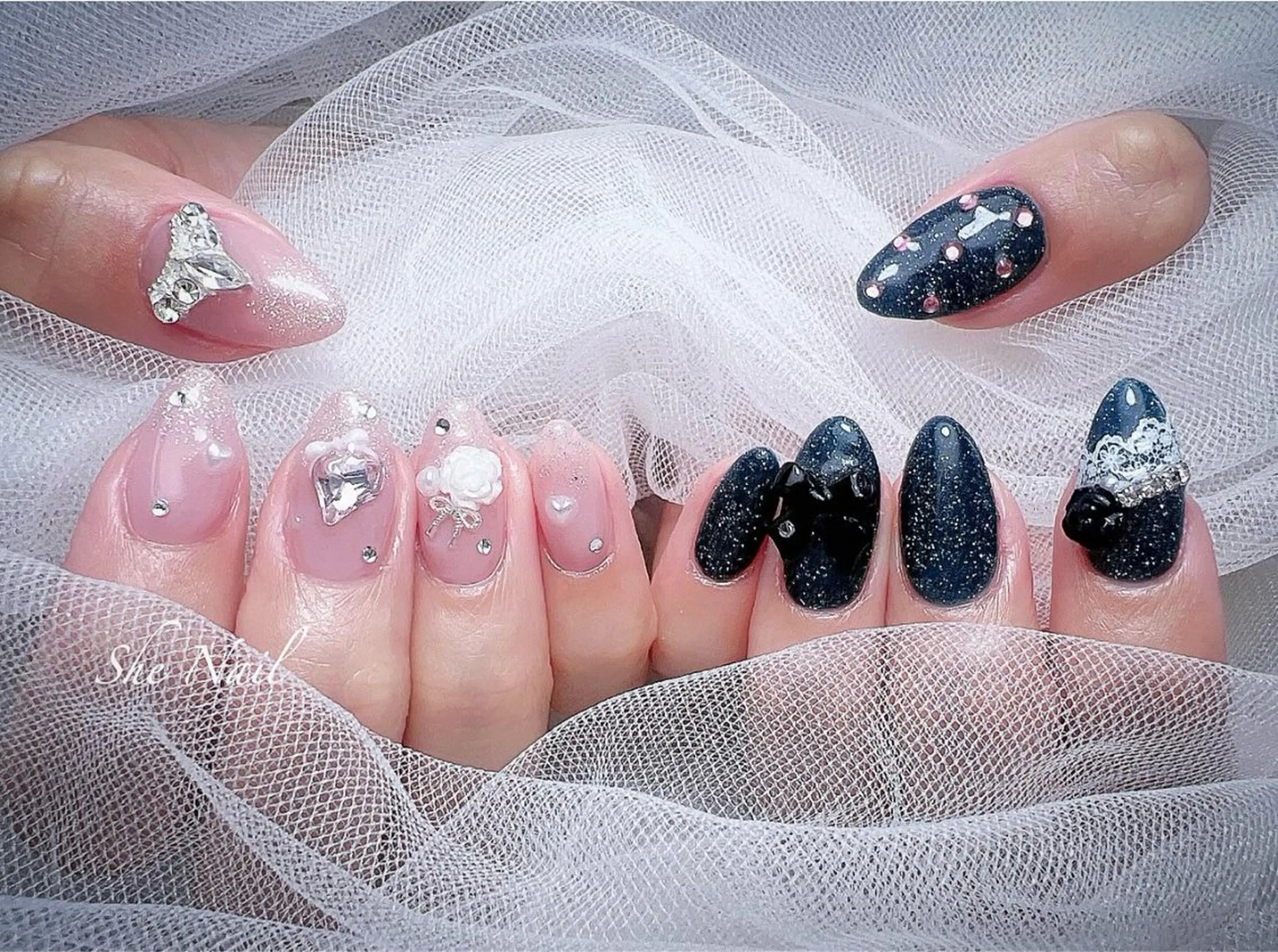 ネイル チークネイル ドット 長さ出し グリーン マグネットネイル She   Nail所属・ISA_ BELLAのネイルデザイン