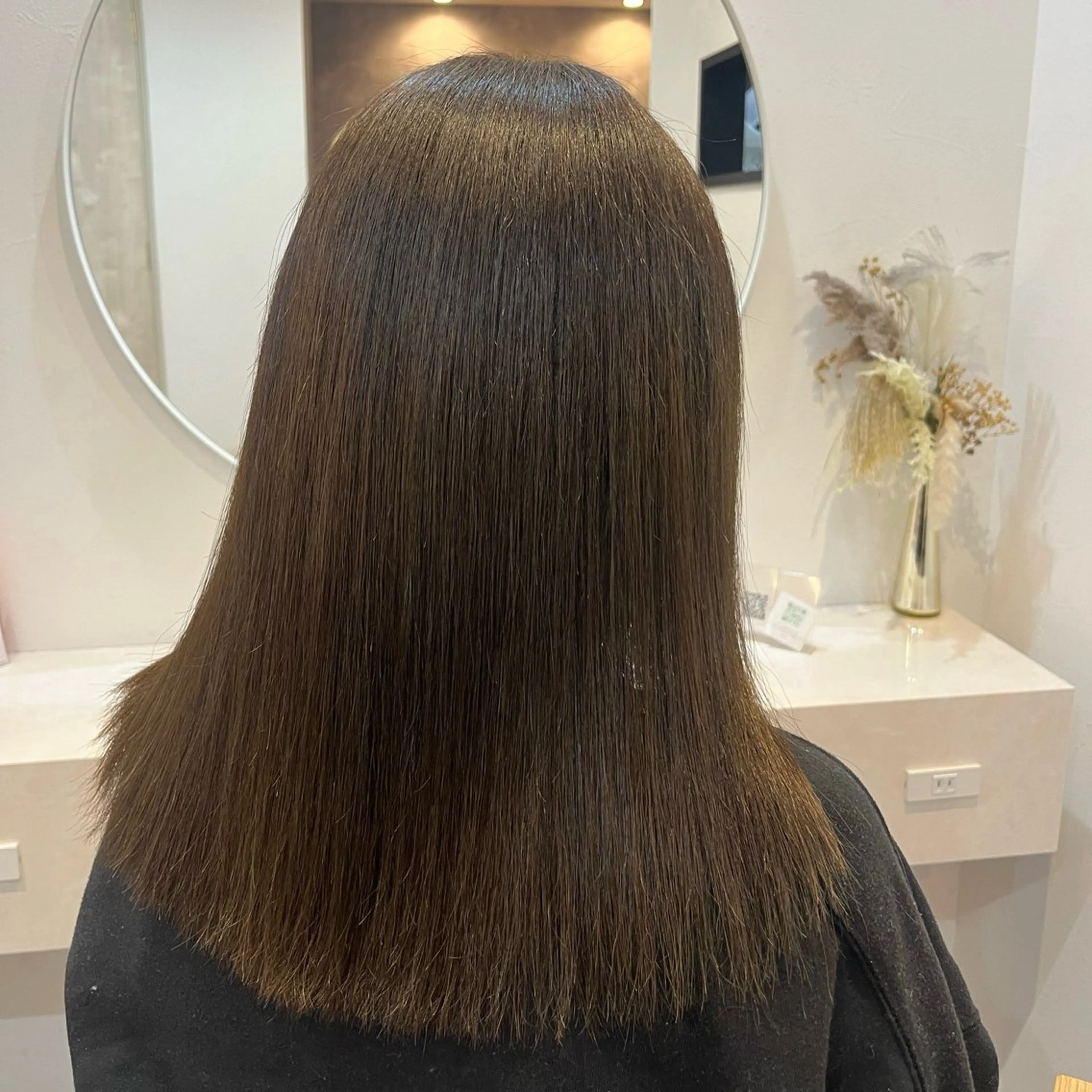 セミロング カラー ブラウンカラー 透明感カラー ヘアカラー トリートメント 🦋Yui🦋透明感 /ベージュ/Wカラーのヘアスタイル