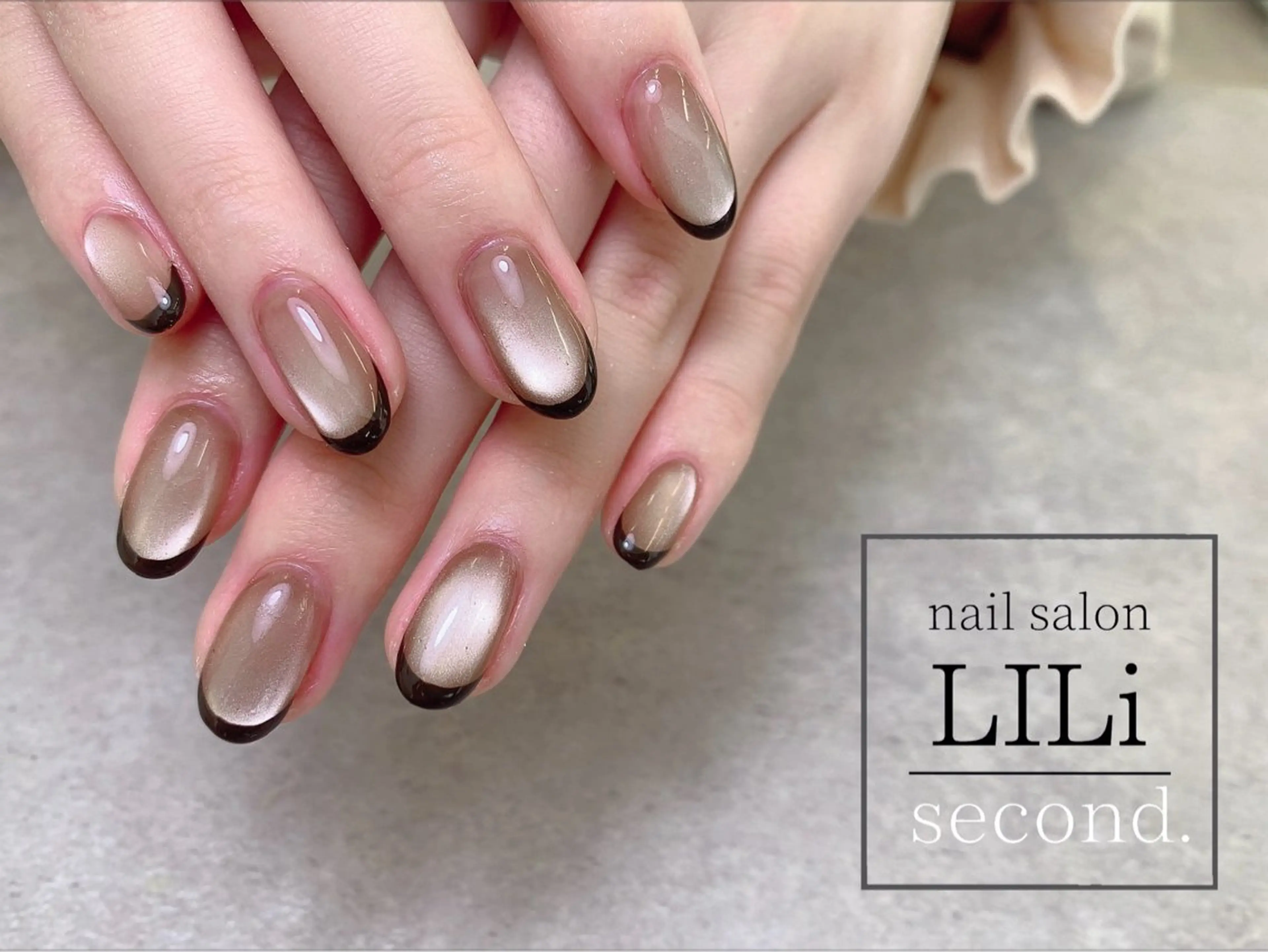 ネイル フレンチネイル マグネットネイル Sari ✳︎のネイルデザイン