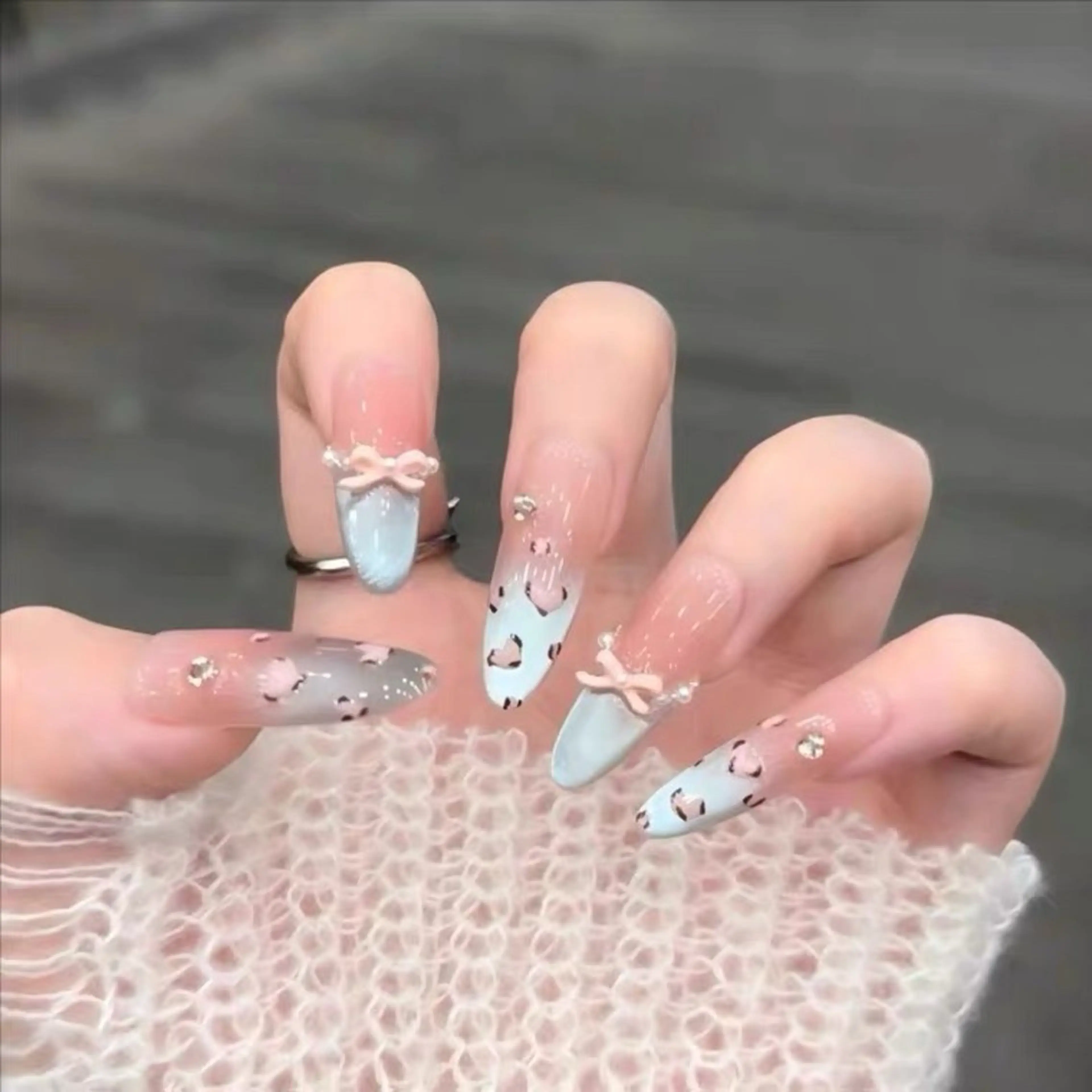 ネイル オーロラネイル チークネイル 長さ出し フットネイル フレンチネイル AND Nail 長さだし専門新宿店のネイルデザイン