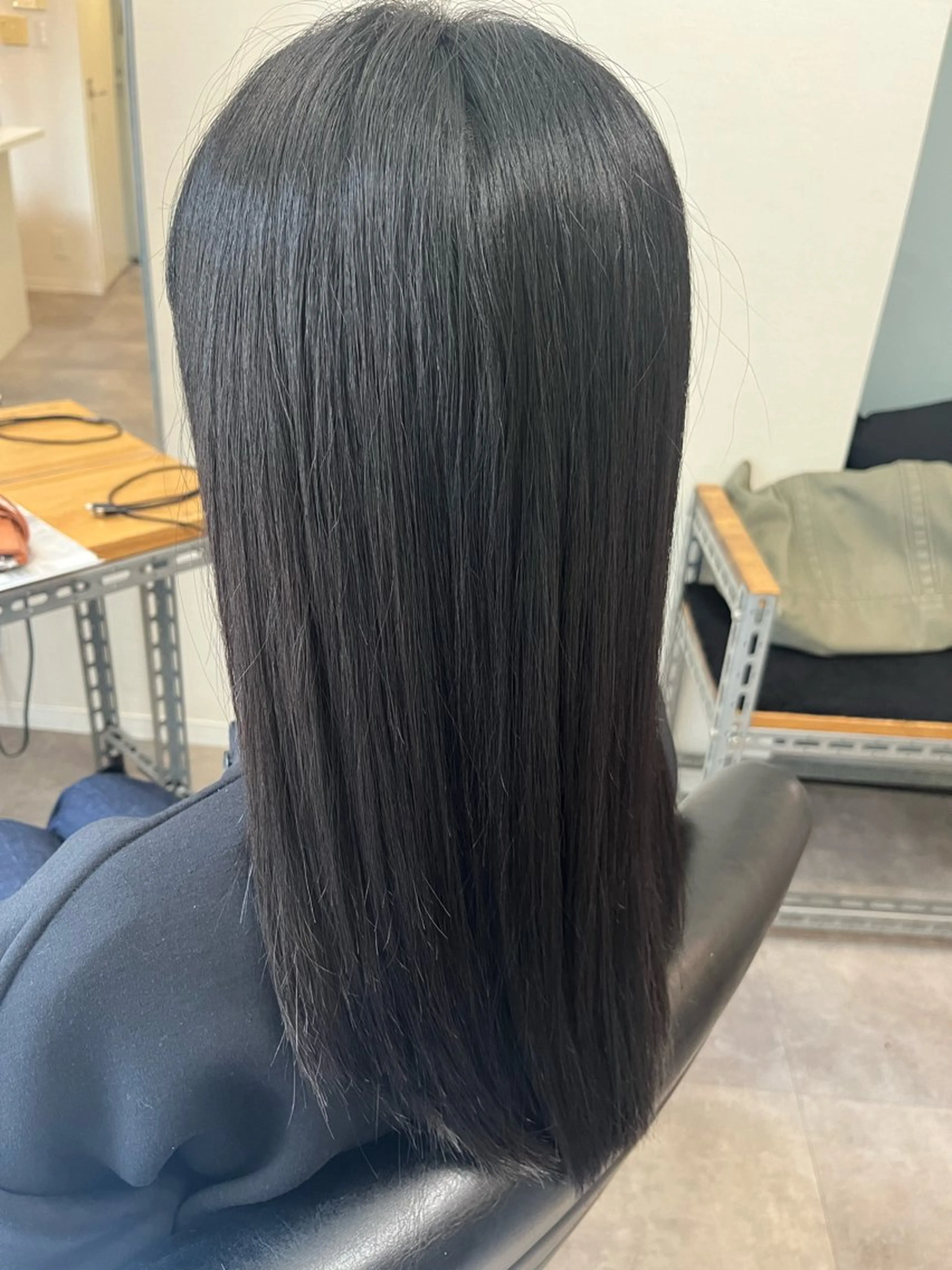 セミロング ヘアカラー トリートメント OFF YUYAのヘアスタイル