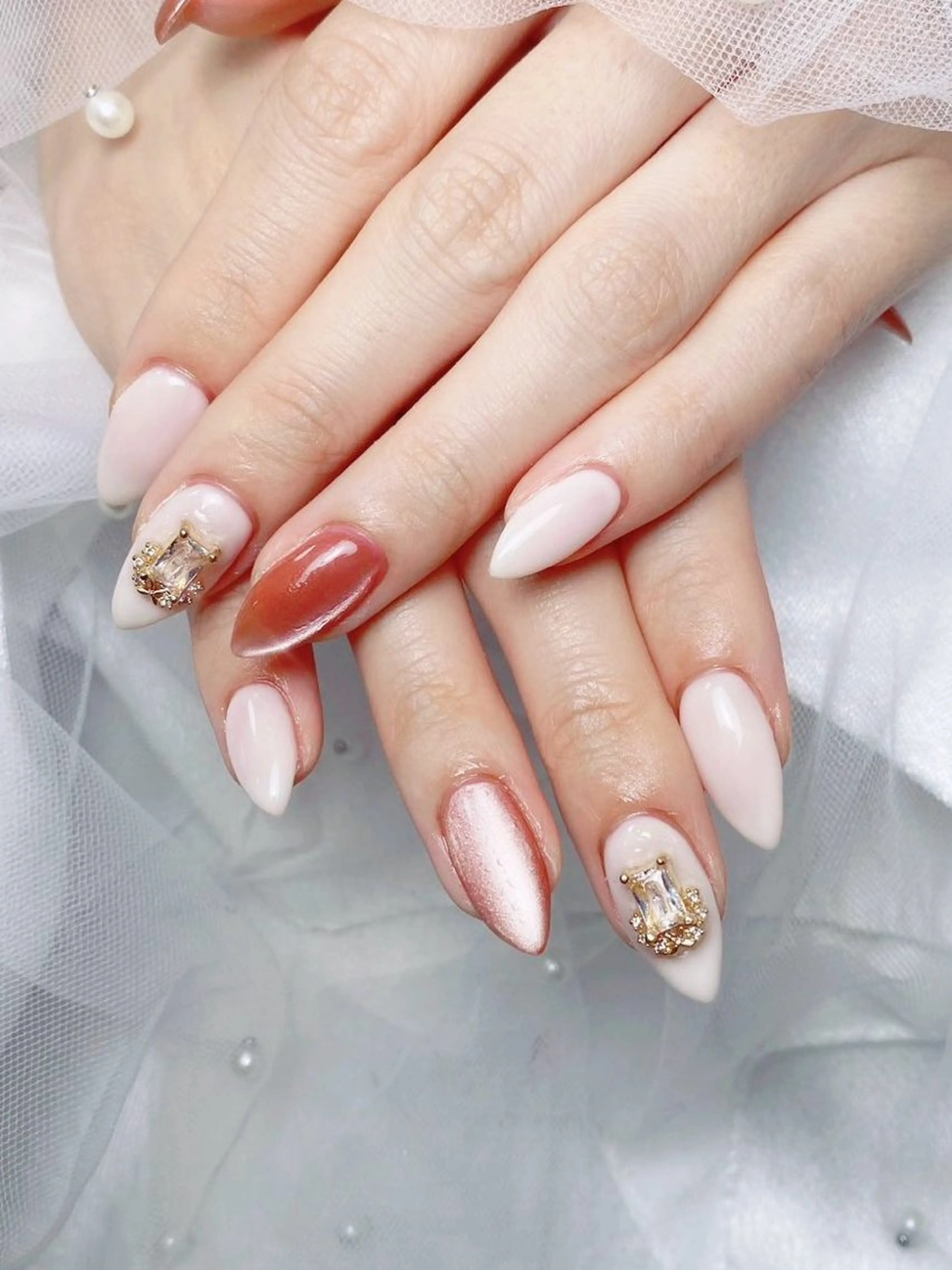 ネイル フレンチネイル ジェルネイル ハート 韓国ネイル マグネットネイル ハンドネイル ネイルサロン lotusのネイルデザイン