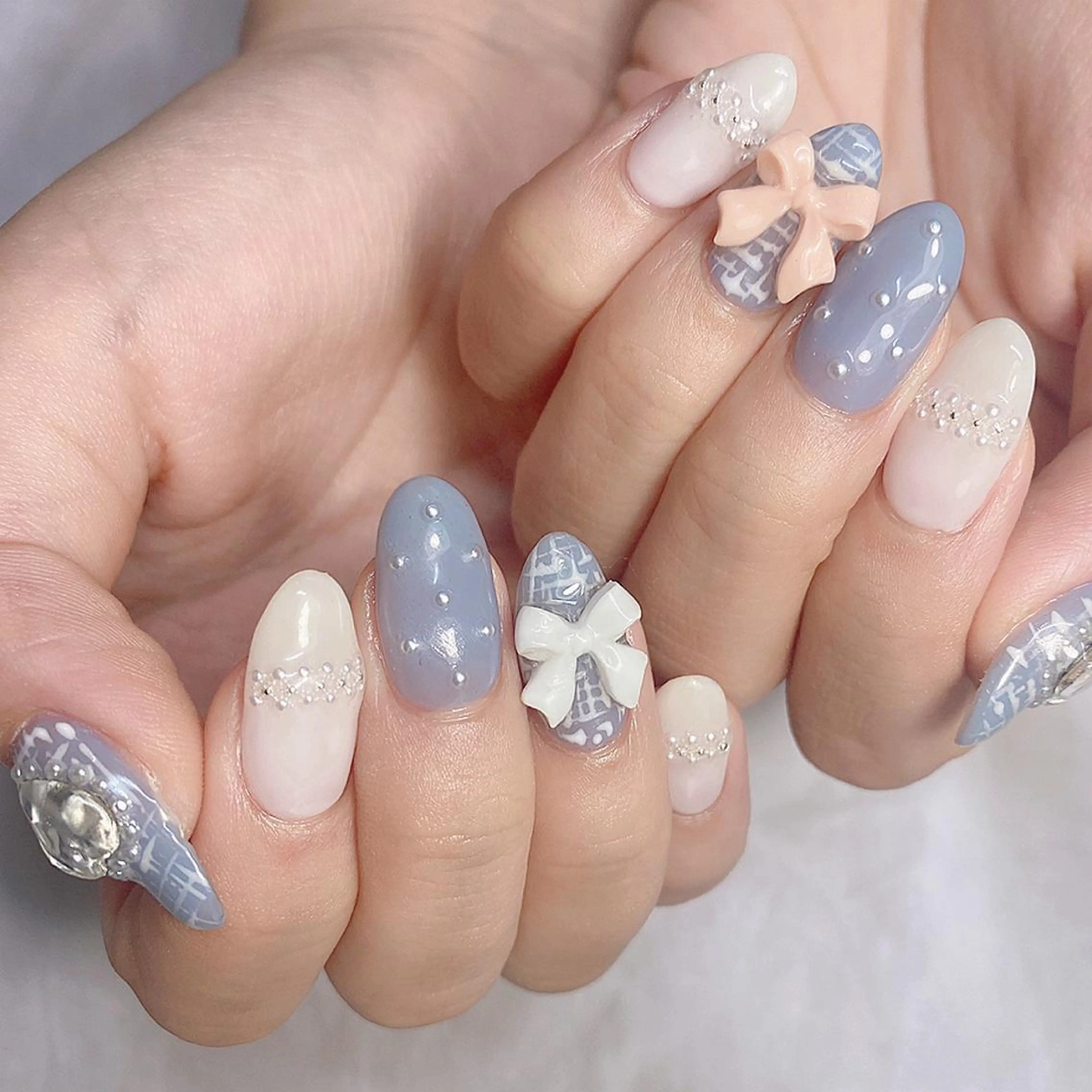 ネイル ハンドネイル RiLion💗 Risa🦋💜のネイルデザイン