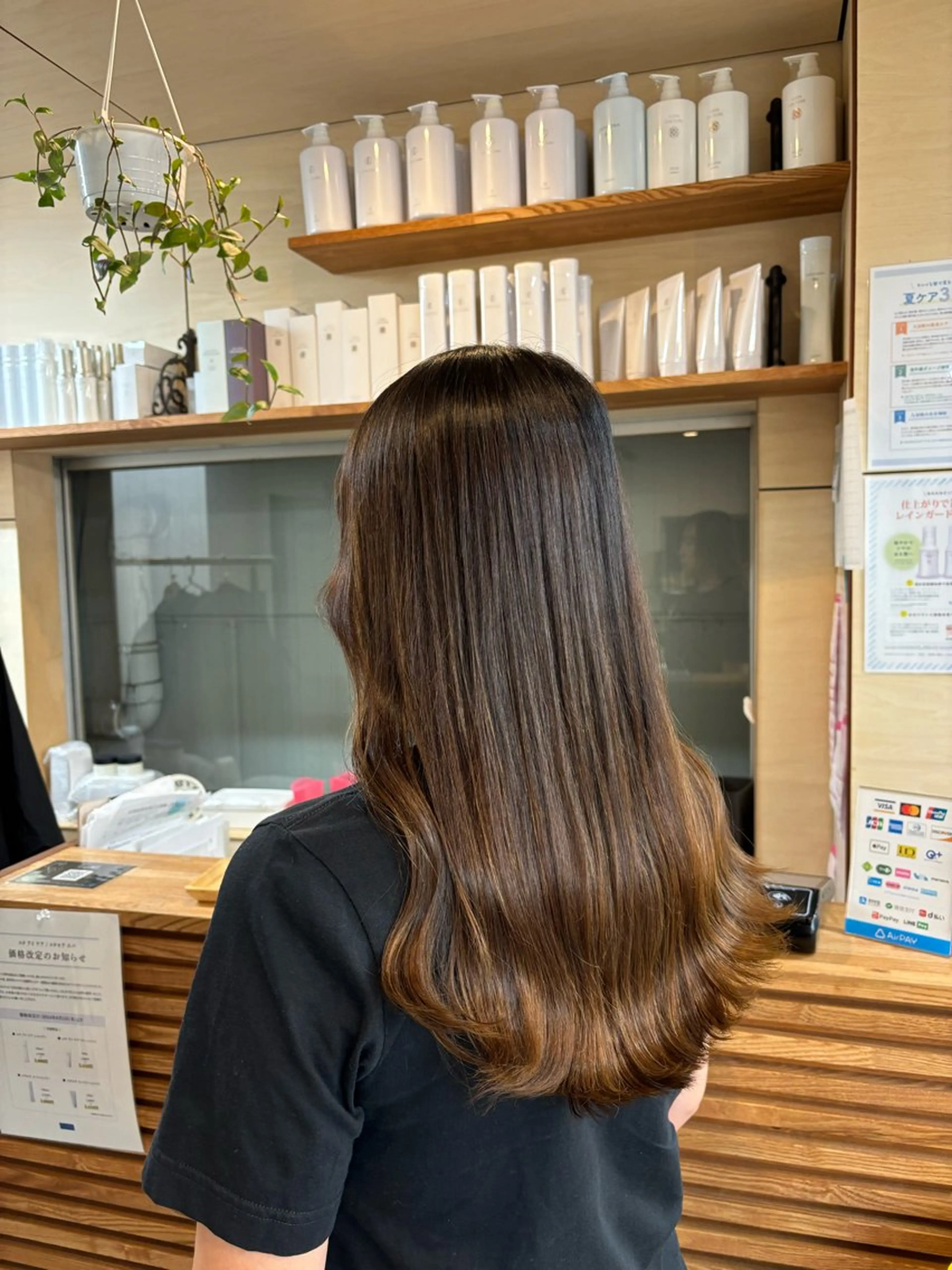 ロング 縮毛矯正 桂 奈穂のヘアスタイル
