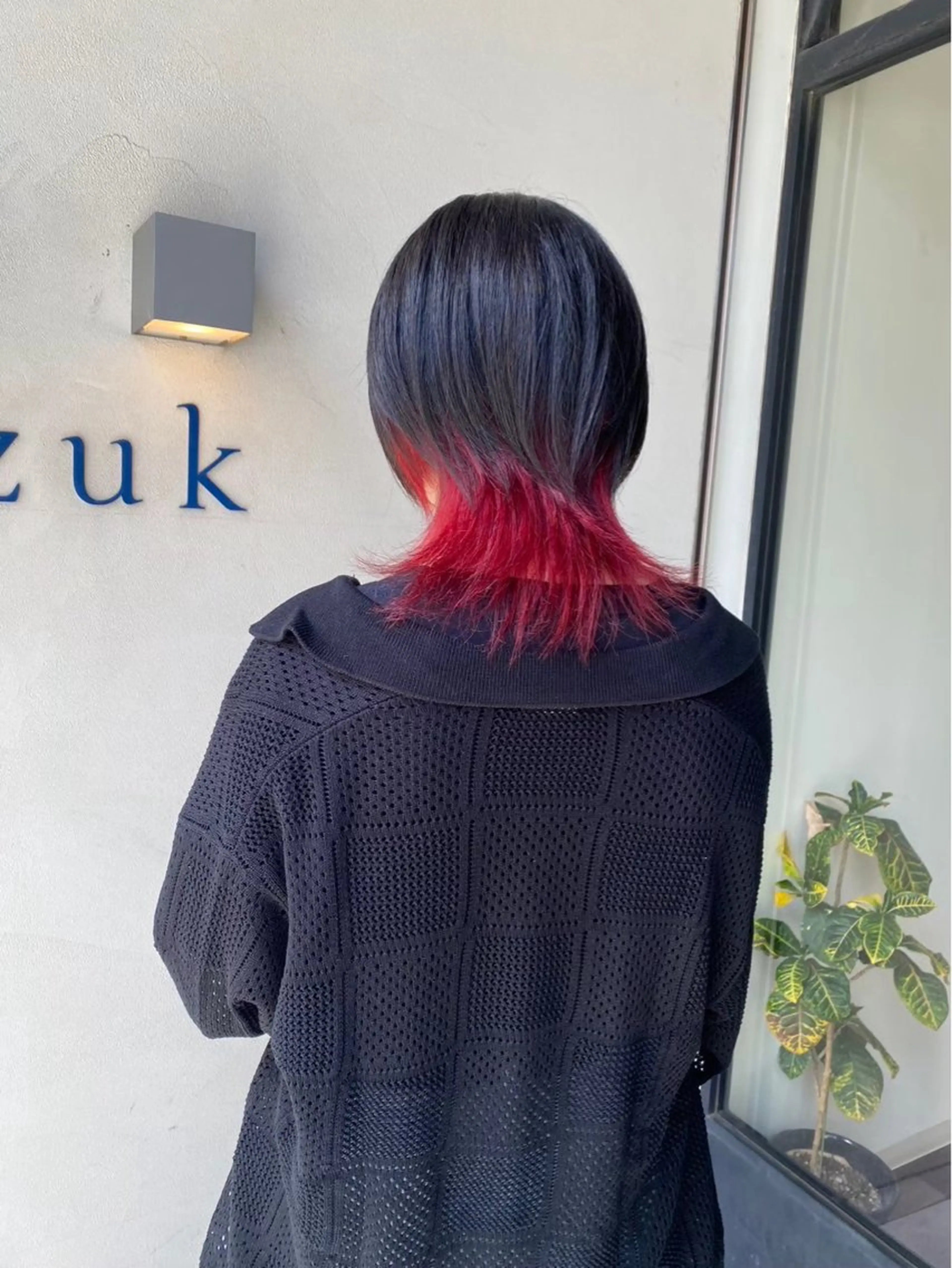 ミディアム カラー インナーカラー ウルフカット Sizuk ＆LOAのヘアスタイル