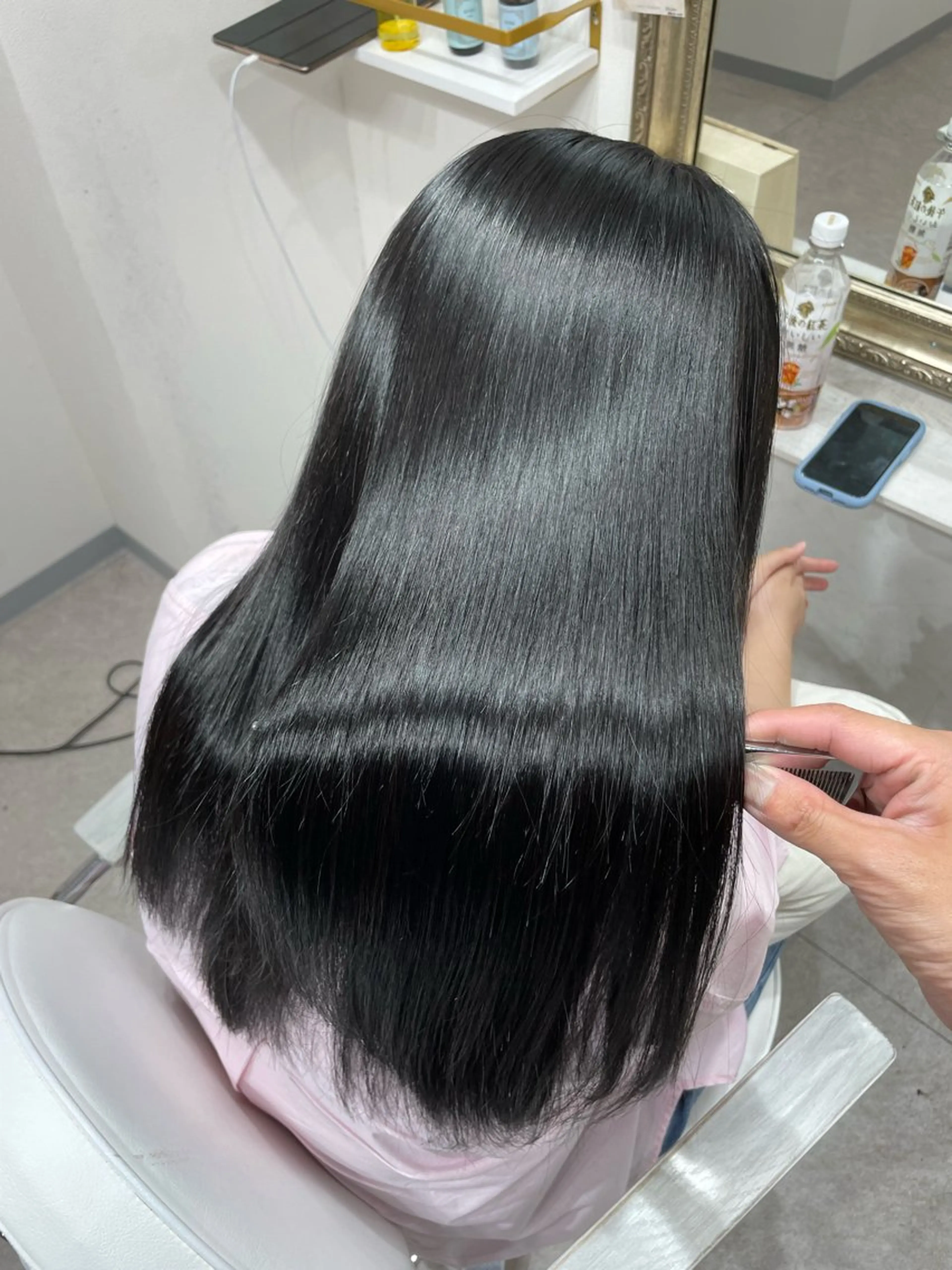 セミロング 縮毛矯正 トリートメント 癖解消✨️シルク 矯正💎DAIKIのヘアスタイル