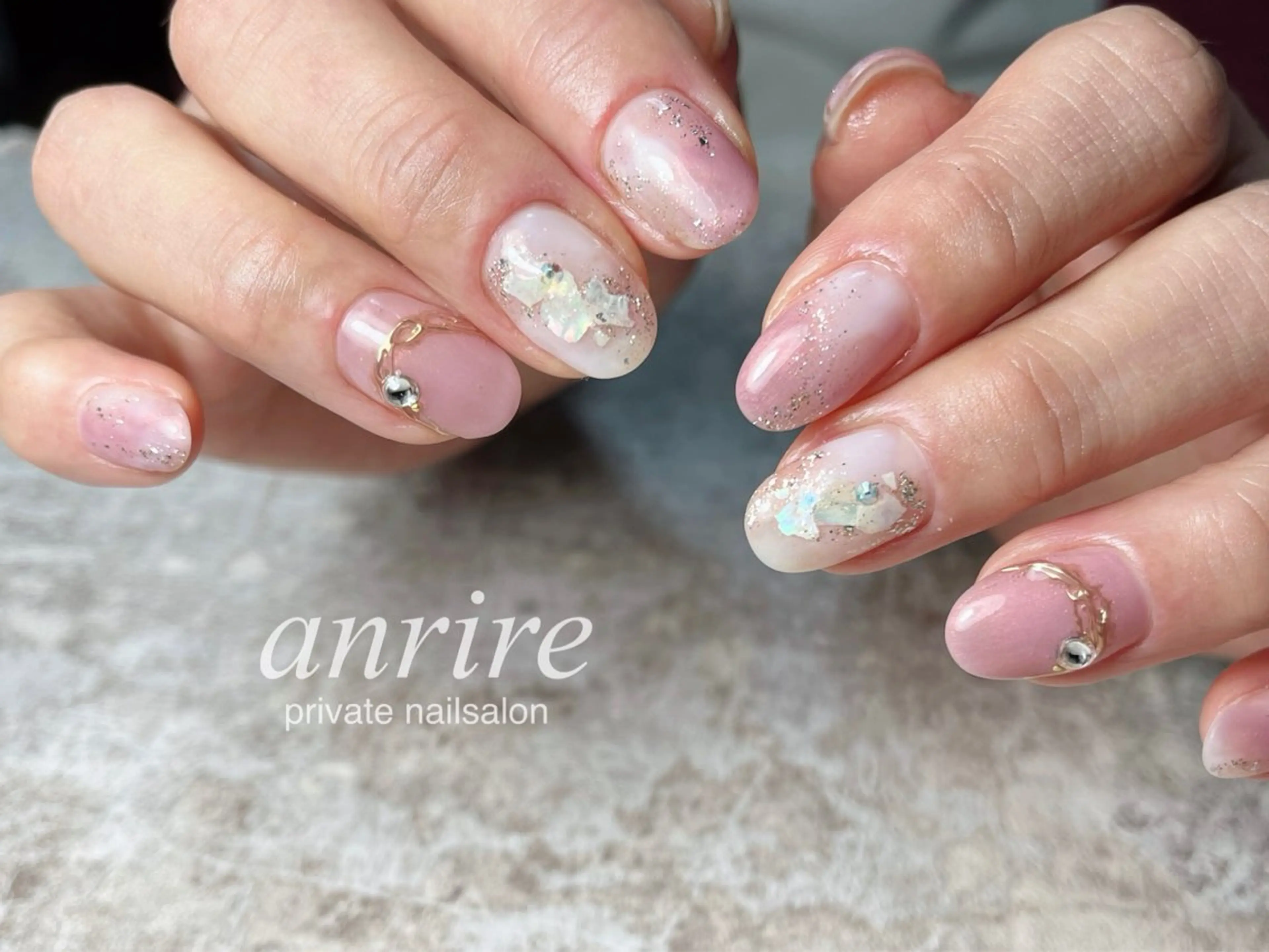 ネイル ジェルネイル キラキラネイル ラメ(グリッター) ミラーネイル ニュアンスネイル ハンドネイル nailsalon anrireのネイルデザイン