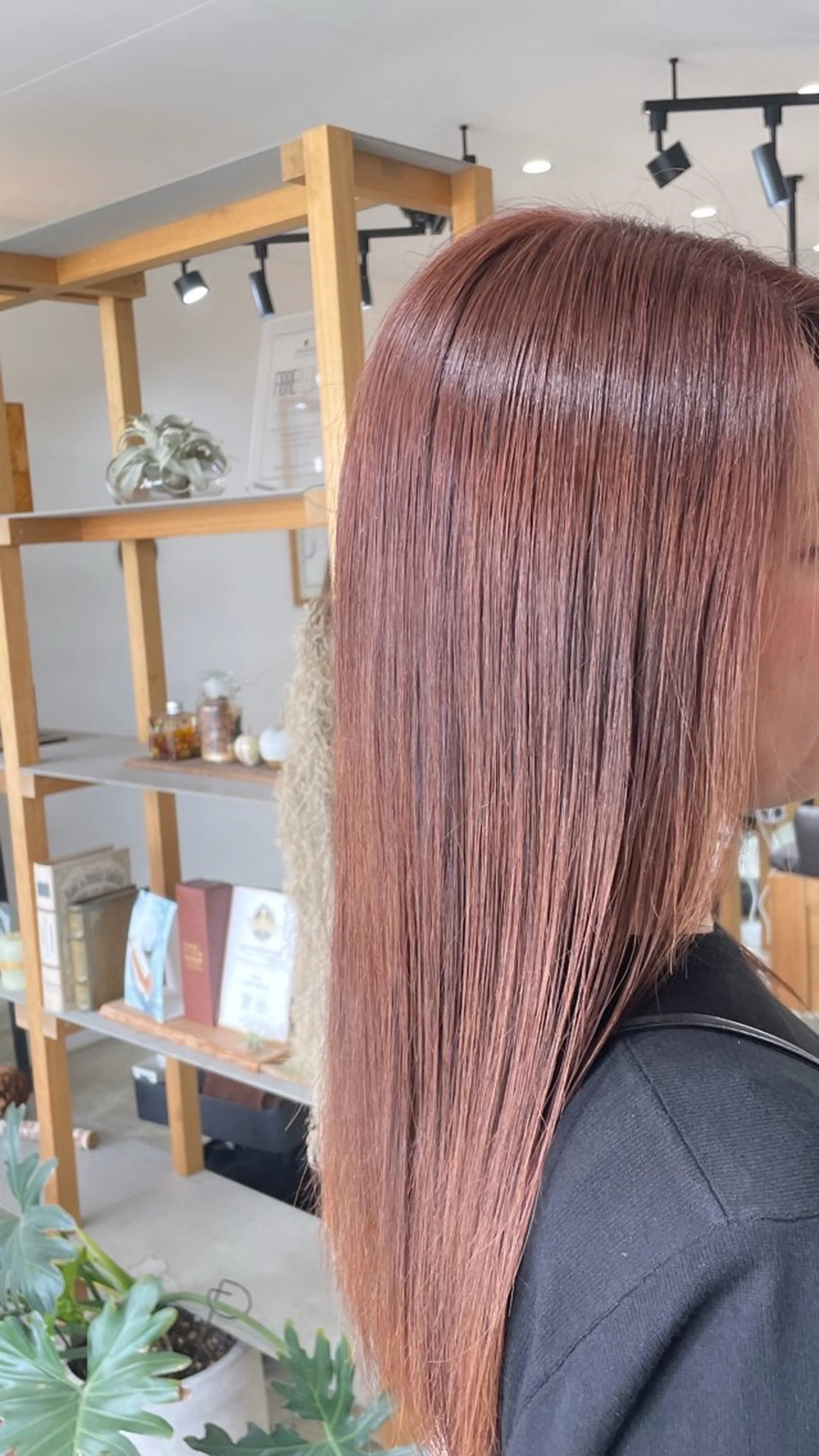 ミディアム カラー ブリーチ ダブルカラー ヘアカラー トリートメント momo/艶髪/ 透明感/髪質改善のヘアスタイル