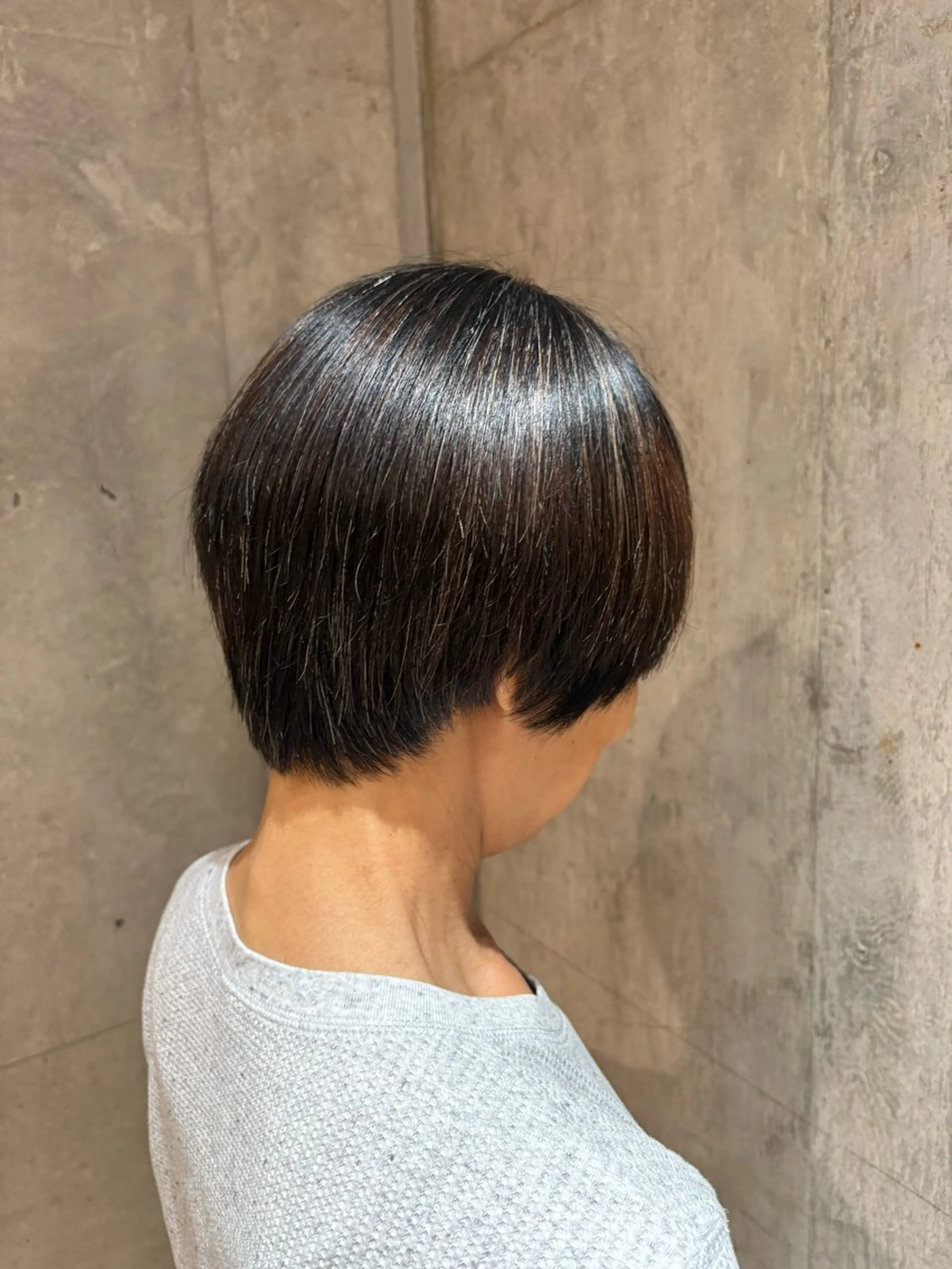 ショート ショートヘア 🌊インナーカラー 🐬櫻井海星のヘアスタイル