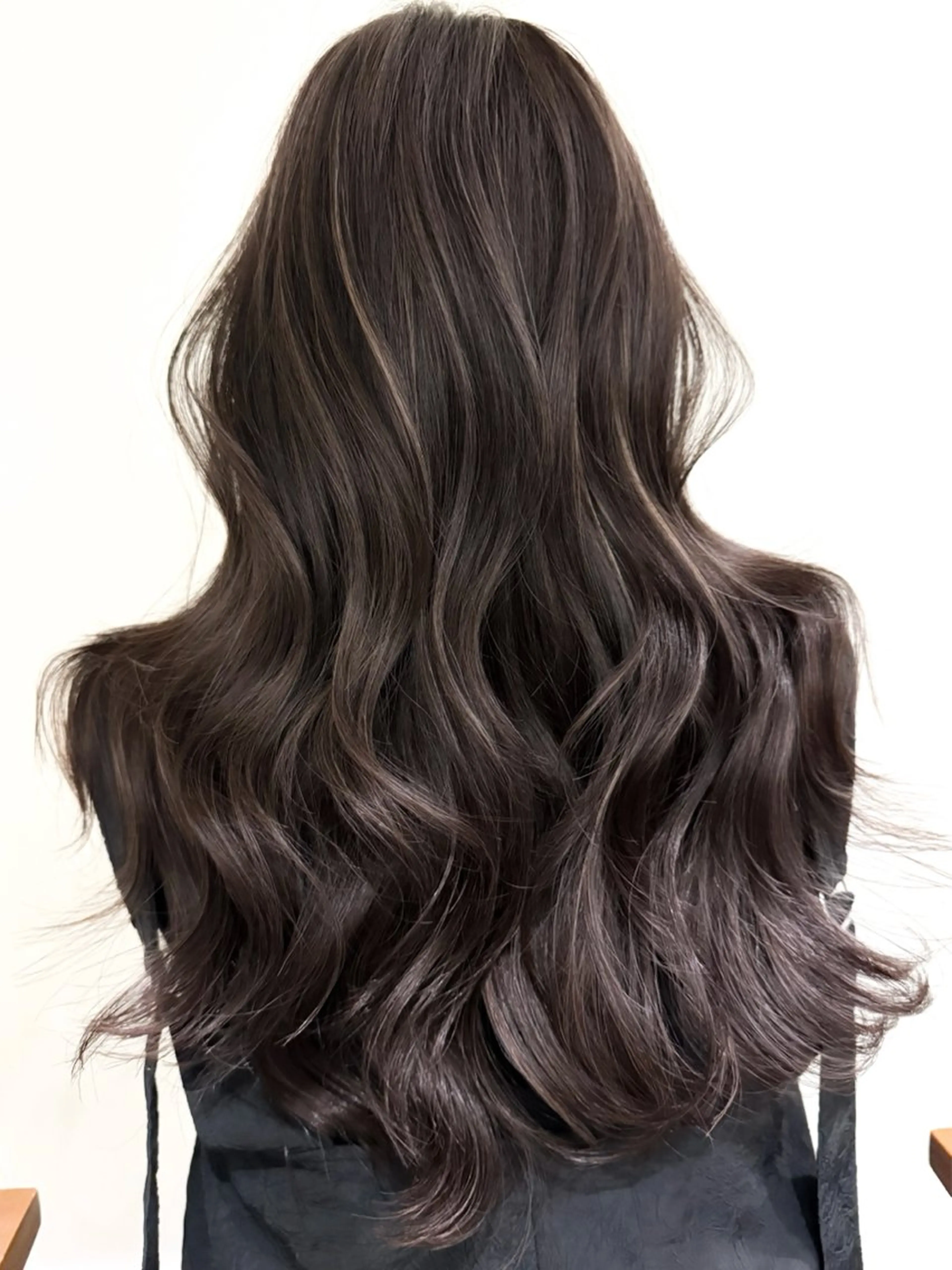 ロング カラー グレージュ ハイライトカラー ハイライト ✨小顔顔まわり✨ サイトウ　アツキのヘアスタイル