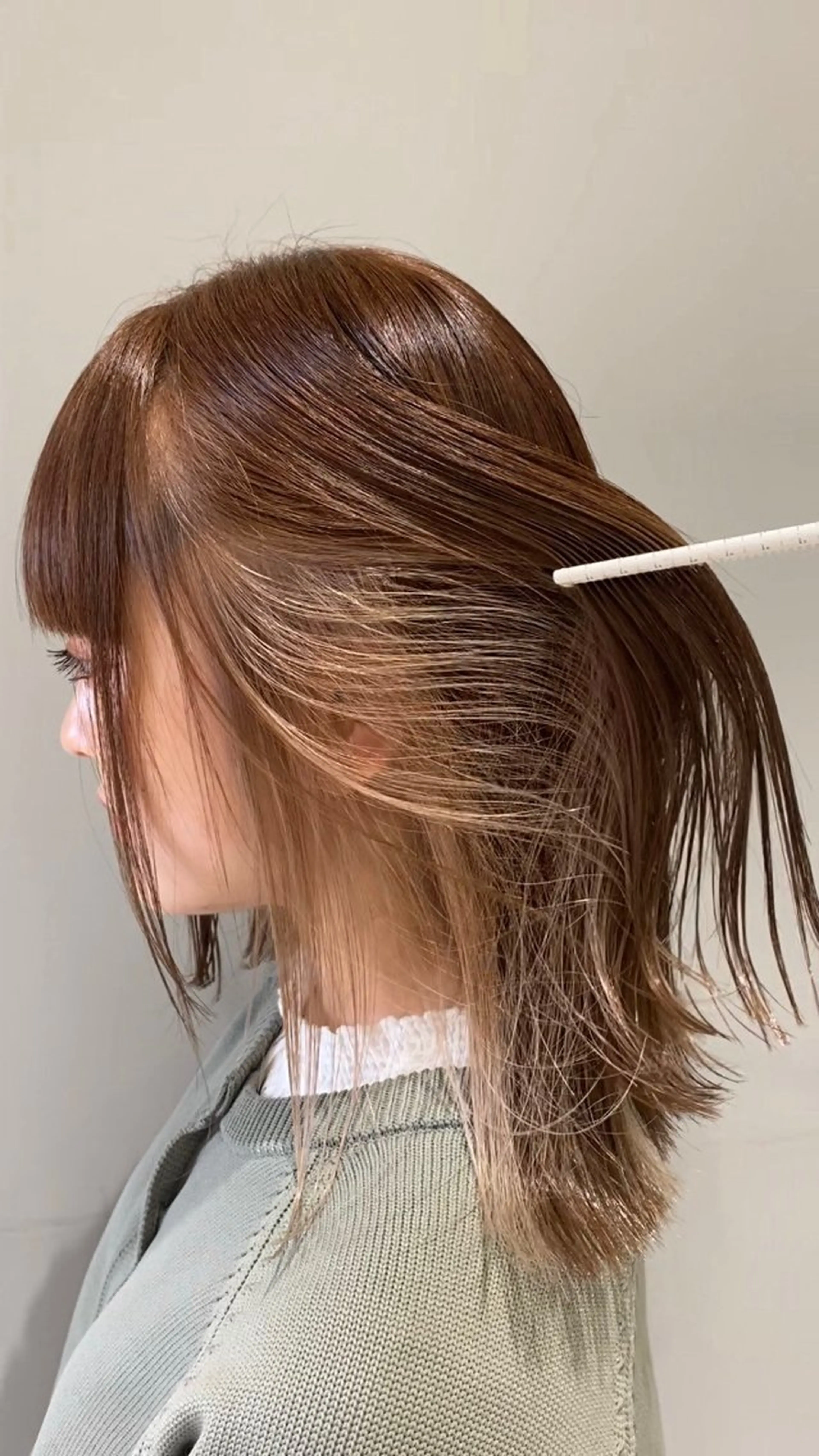 ミディアム カラー 磯田冬弥/ ブリーチメニューのヘアスタイル