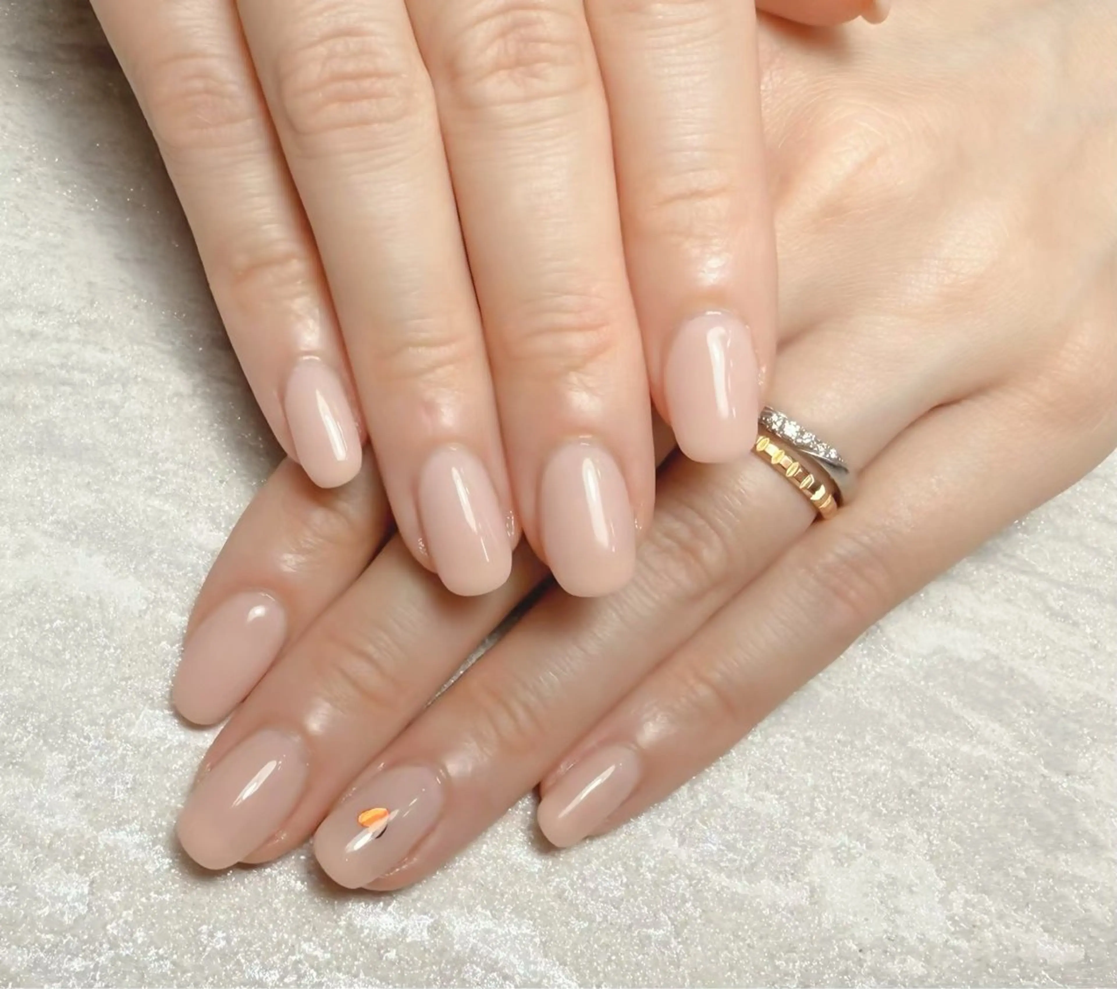 《Hand》うる艶ワンカラーネイル☆ジェルオフありの写真