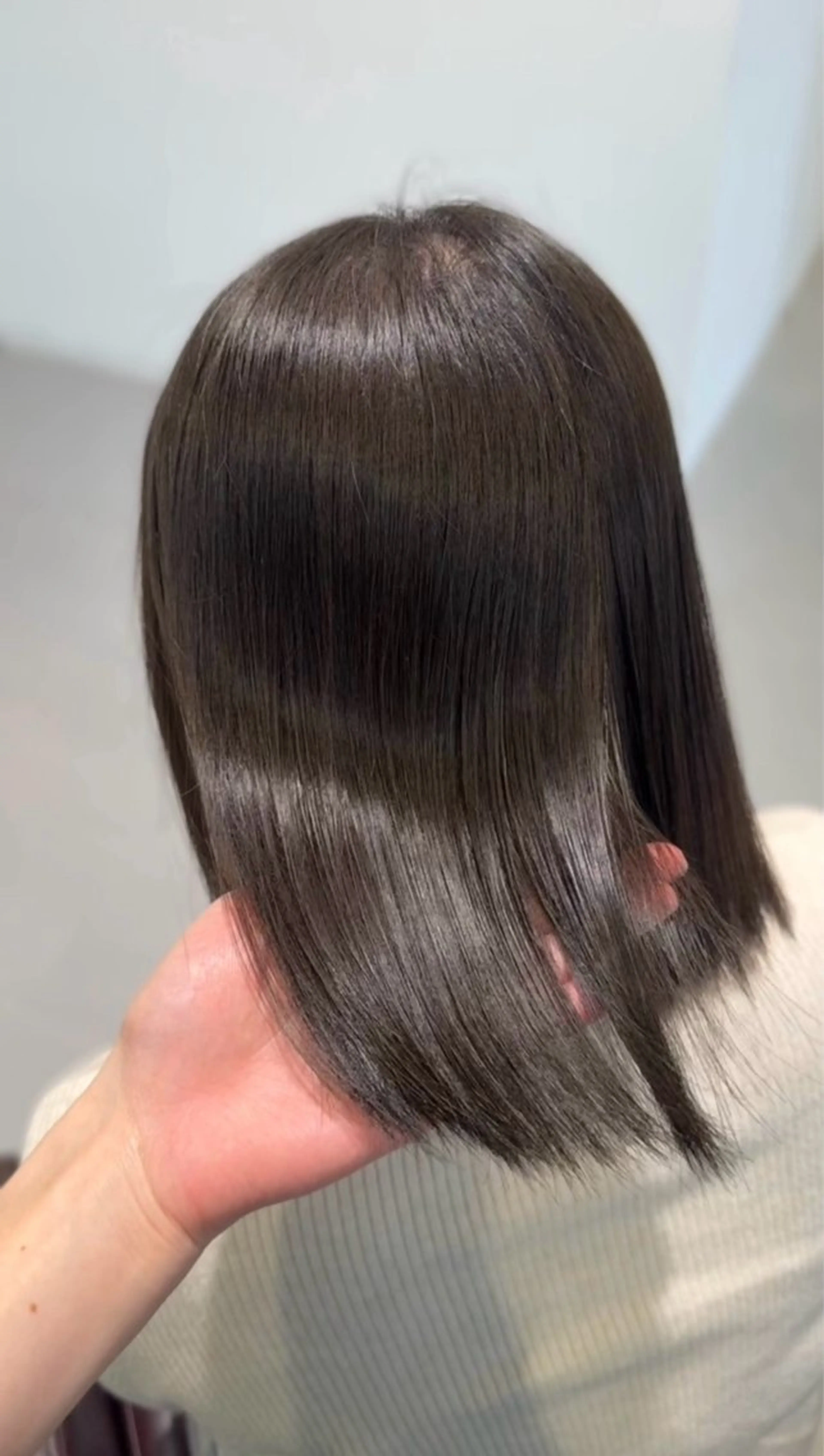 ショート ヘアカラー ️🫧透明感カラー& 髪質改善🎀いさきのヘアスタイル