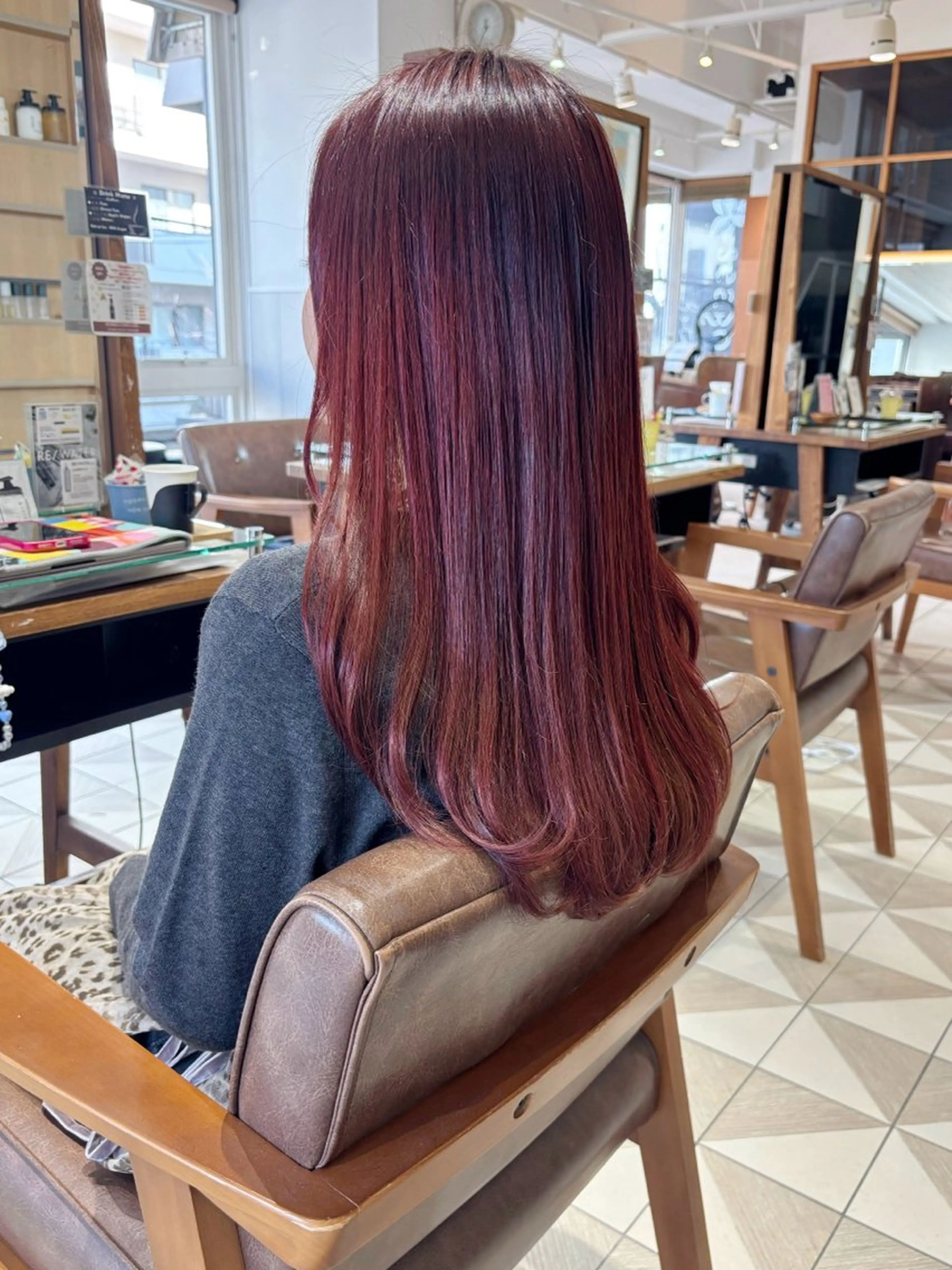 セミロング カラー カット ヘアカラー 齋藤 咲のヘアスタイル