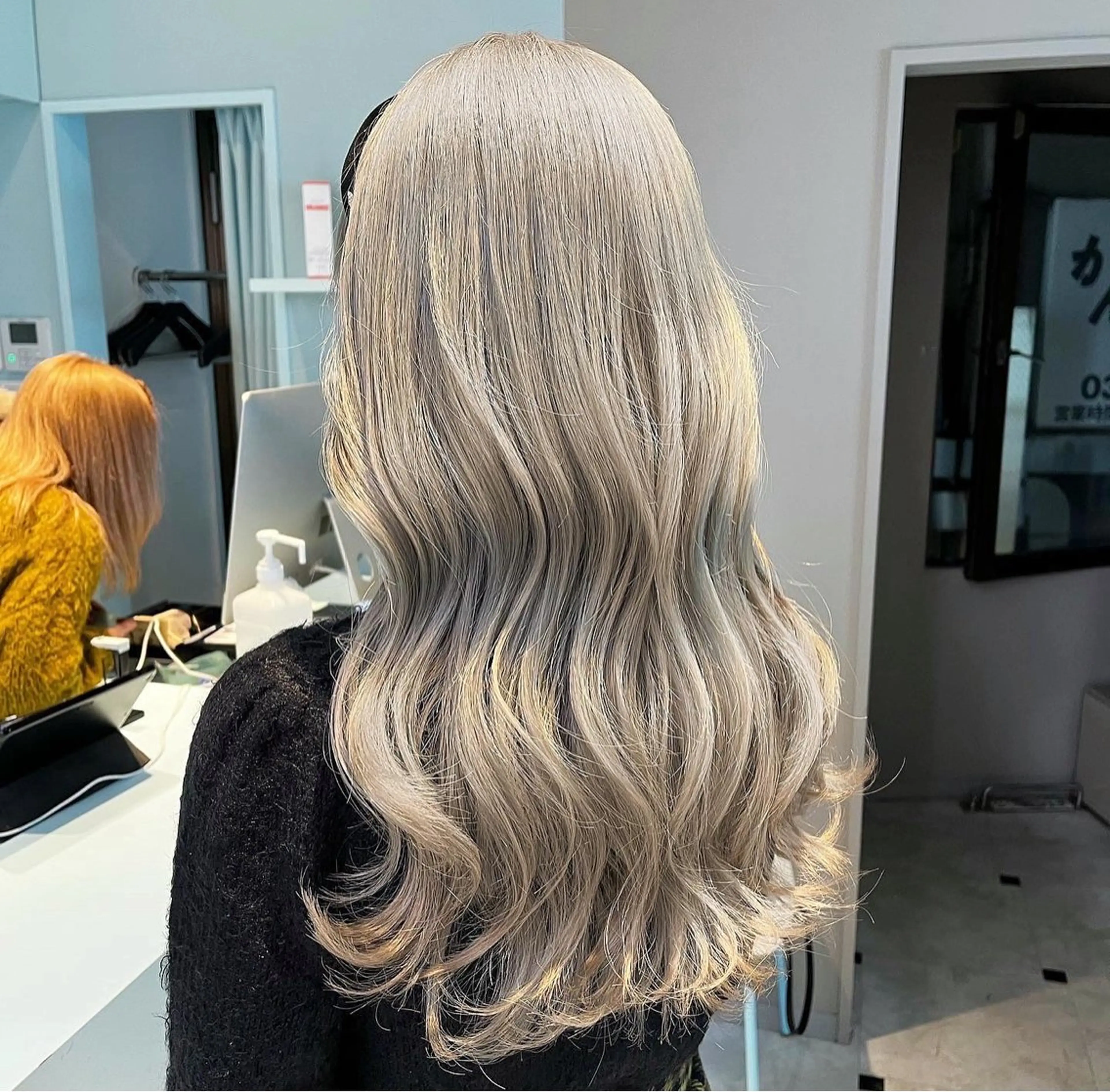 ロング カラー ヘアカラー トリートメント ブリーチカラー 🩵MIZUKIのヘアスタイル