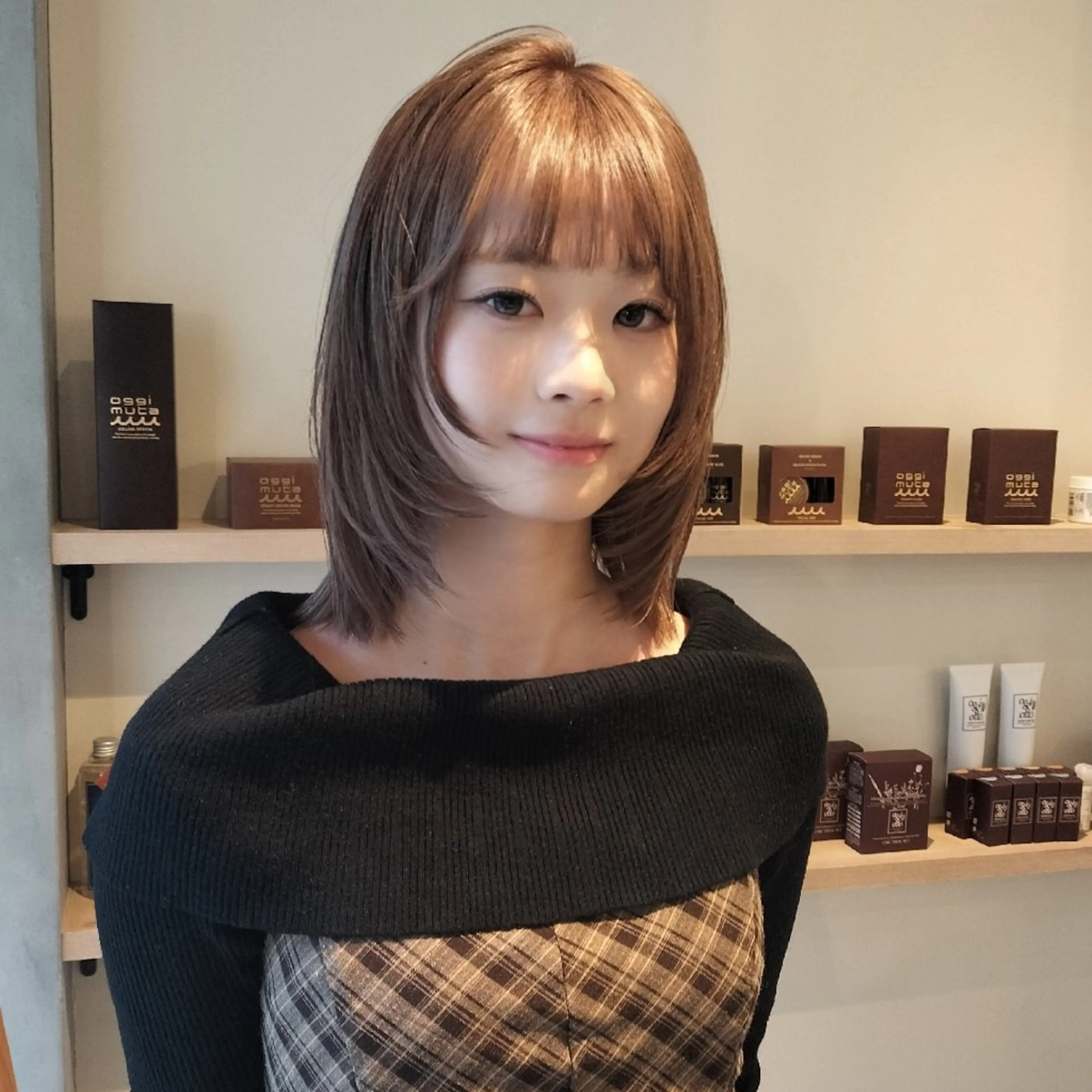 カラー ミディアム ブリーチ HINAKO/ ROCCOのヘアスタイル