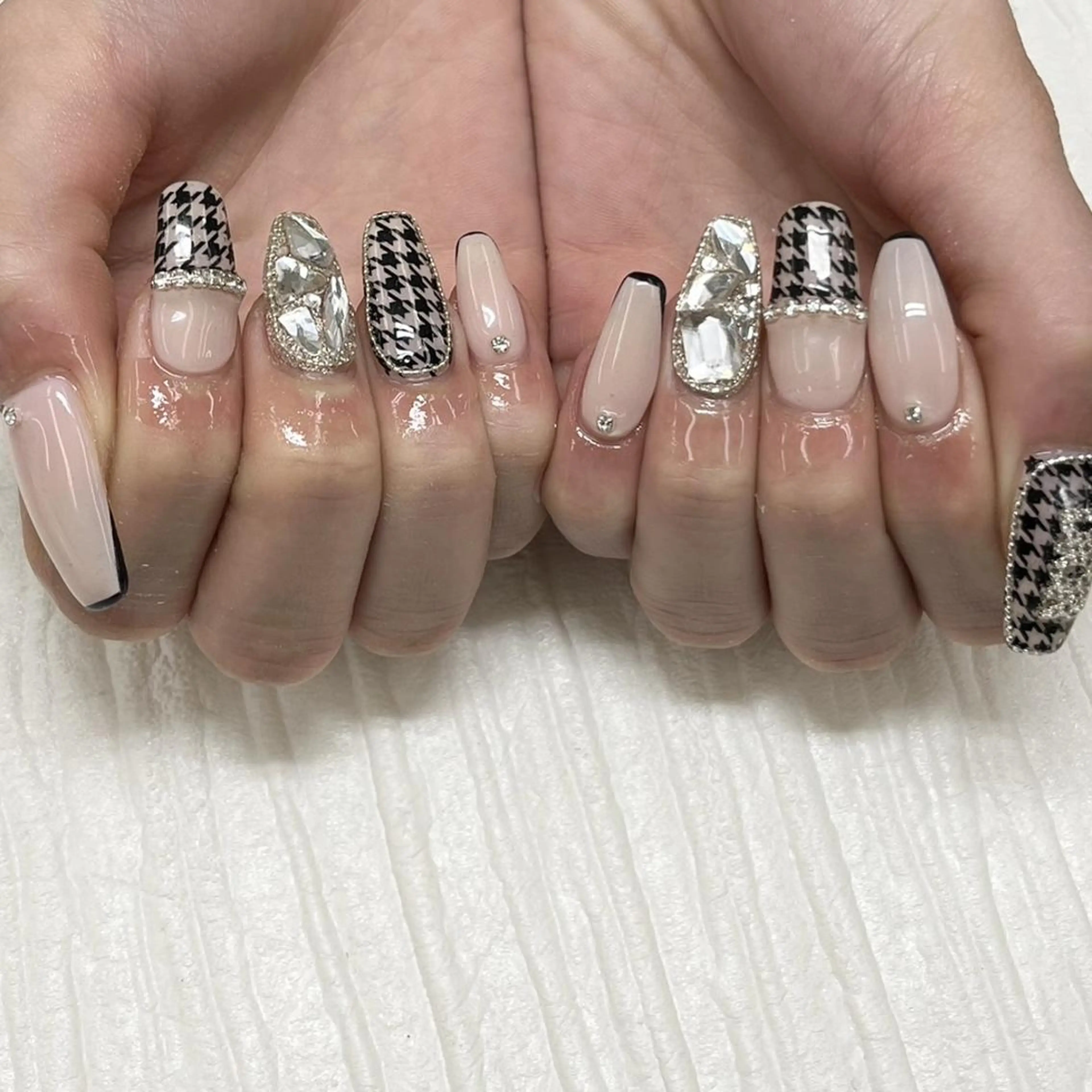 ネイル Nail salon Honey Beeのネイルデザイン