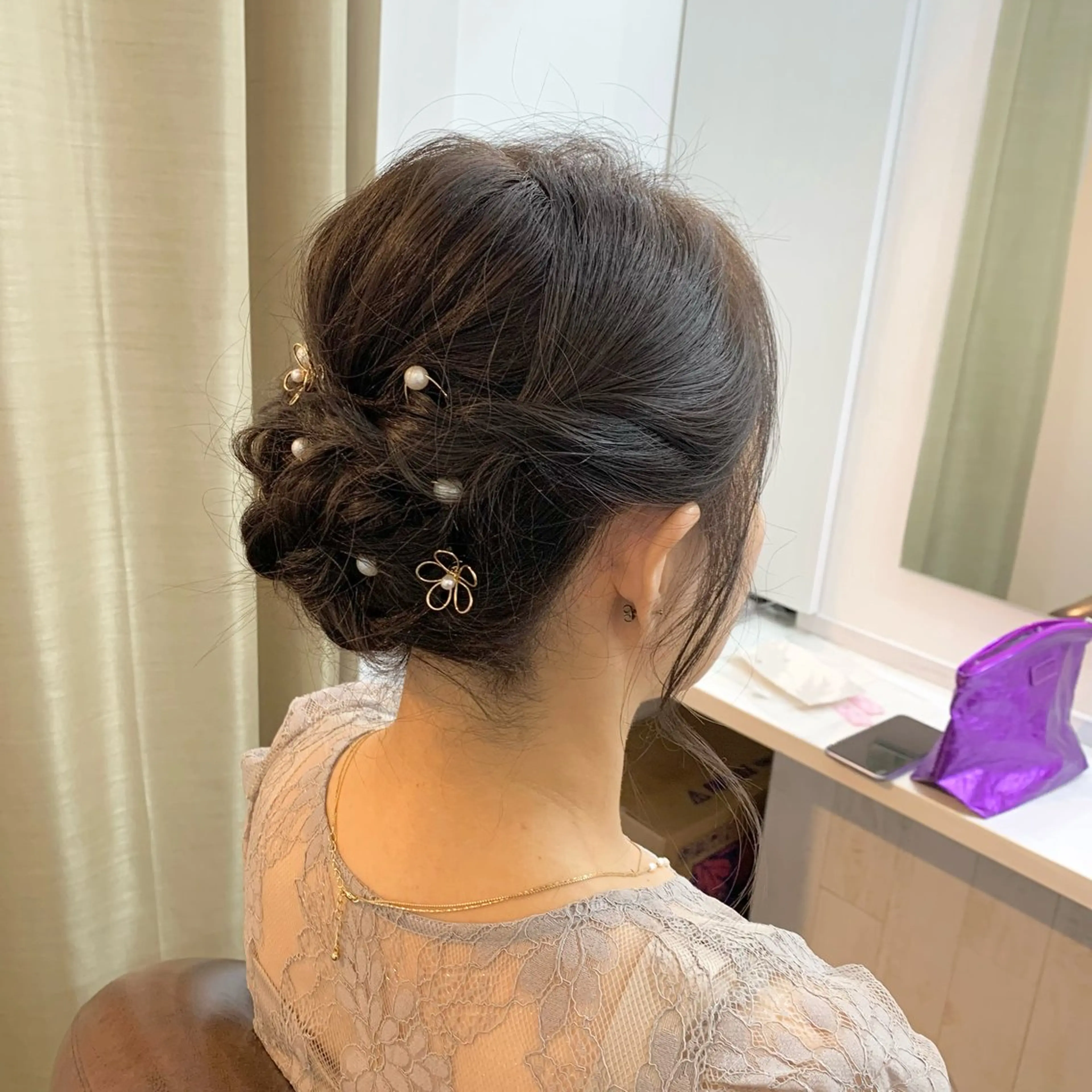 セミロング カラー ヘアアレンジ シルバー カット ヘアカラー トリートメント elua kanekoの眉毛・アイブロウイメージ