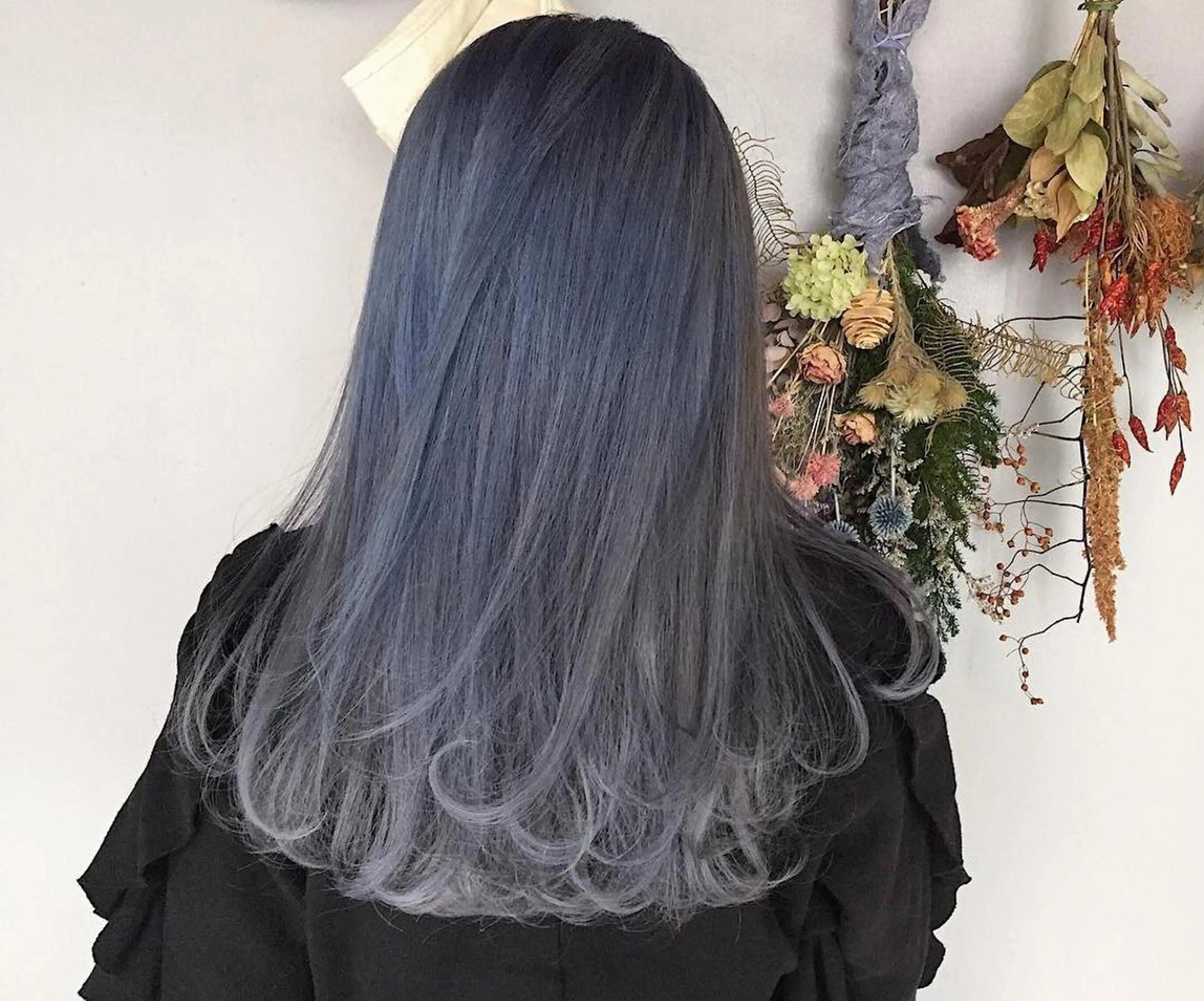 ロング カラー VIRETTA 【ヴィレッタ】のヘアスタイル