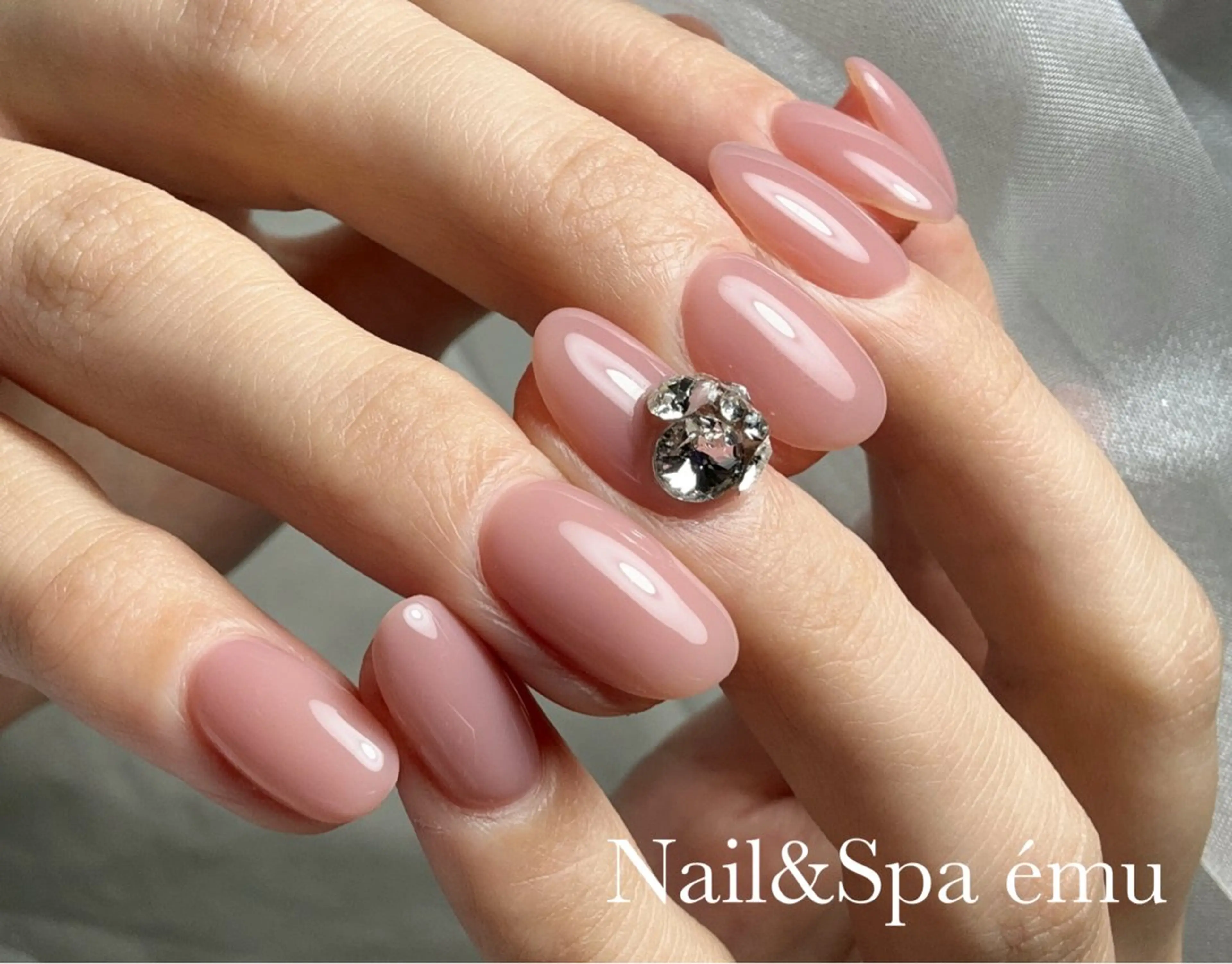 ネイル ワンカラーネイル Nail&Spa émuのネイルデザイン