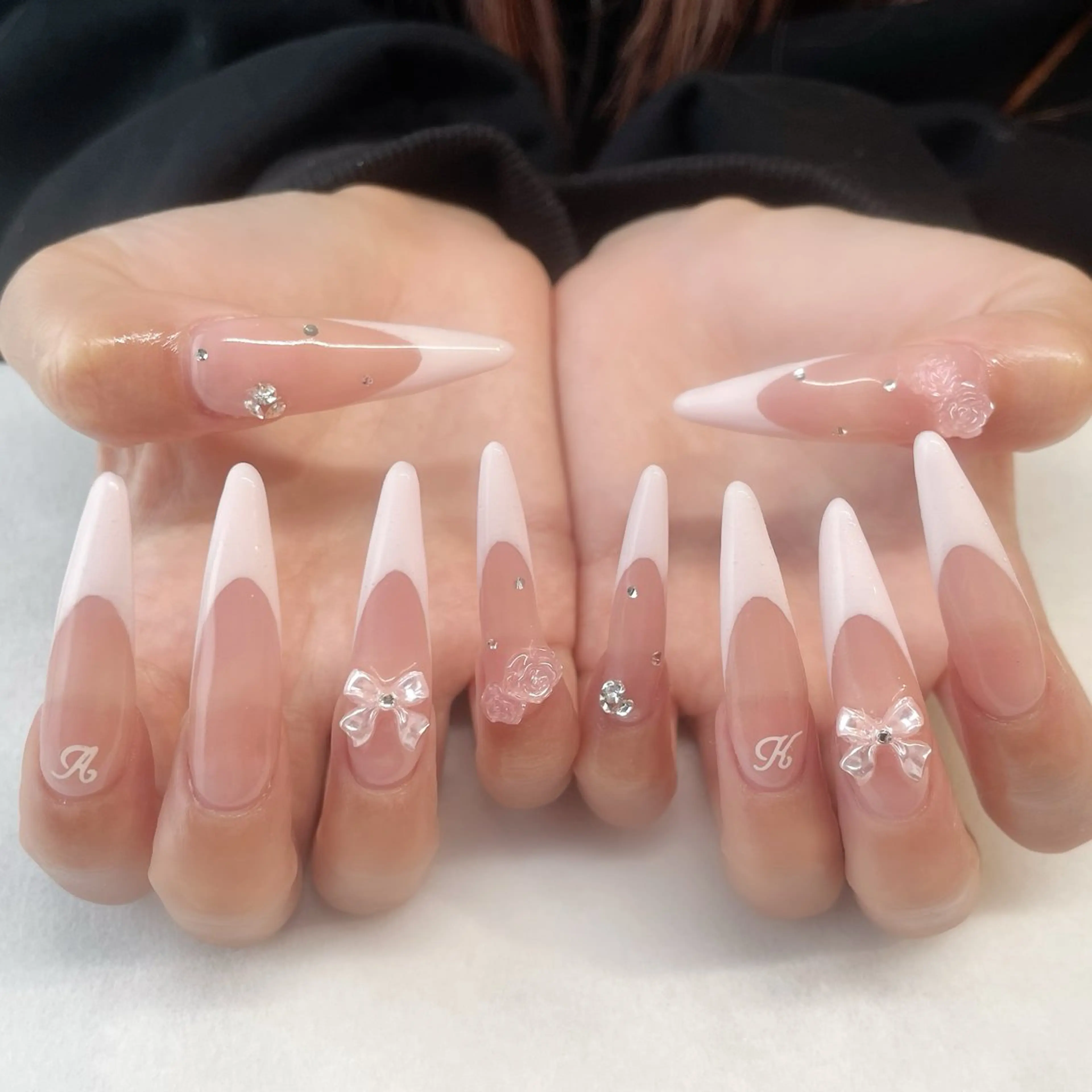 ネイル ハンドネイル 💎🐰 saki. m 🐰💎のネイルデザイン