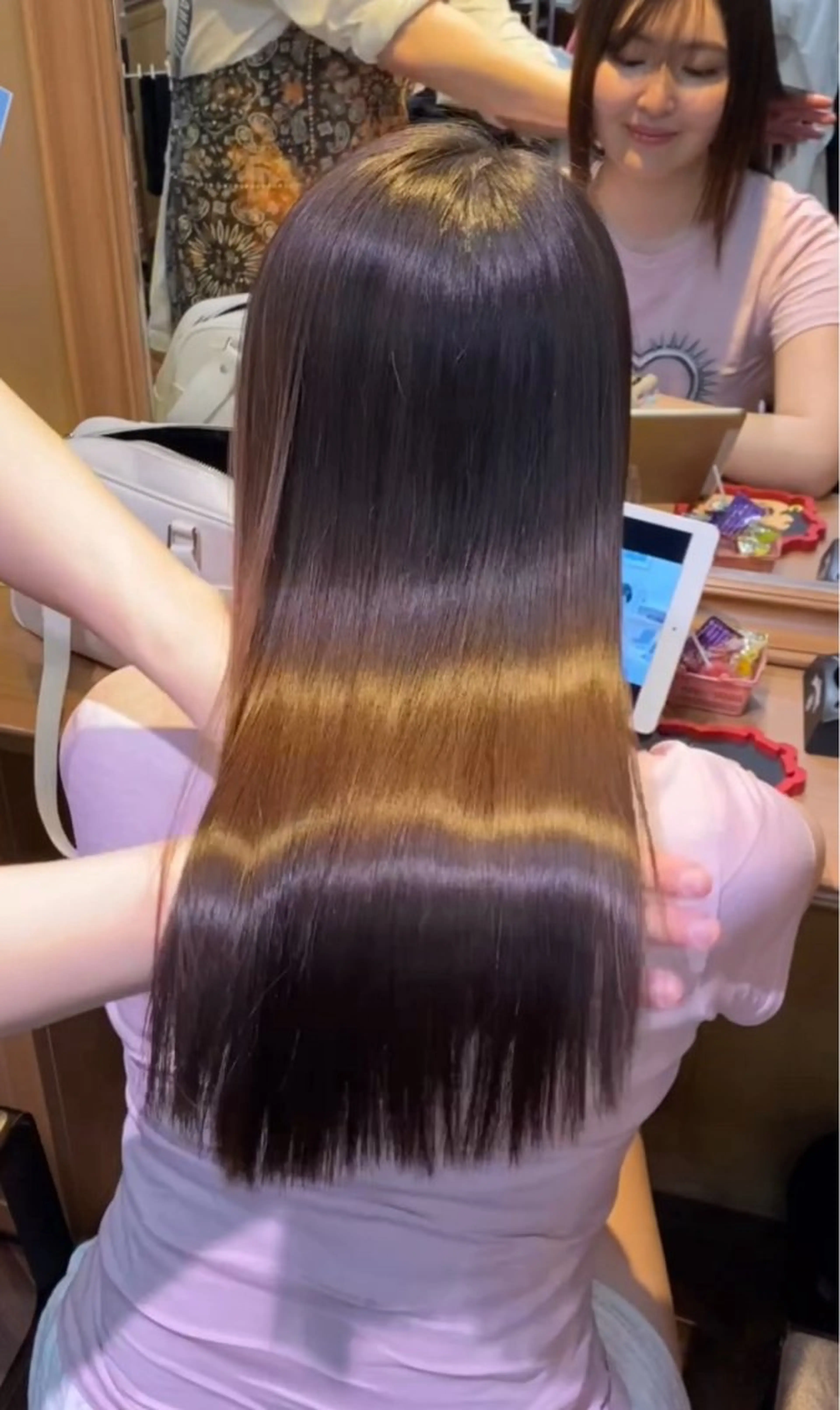 ミディアム SWAN札幌 ハタザワリュートのヘアスタイル