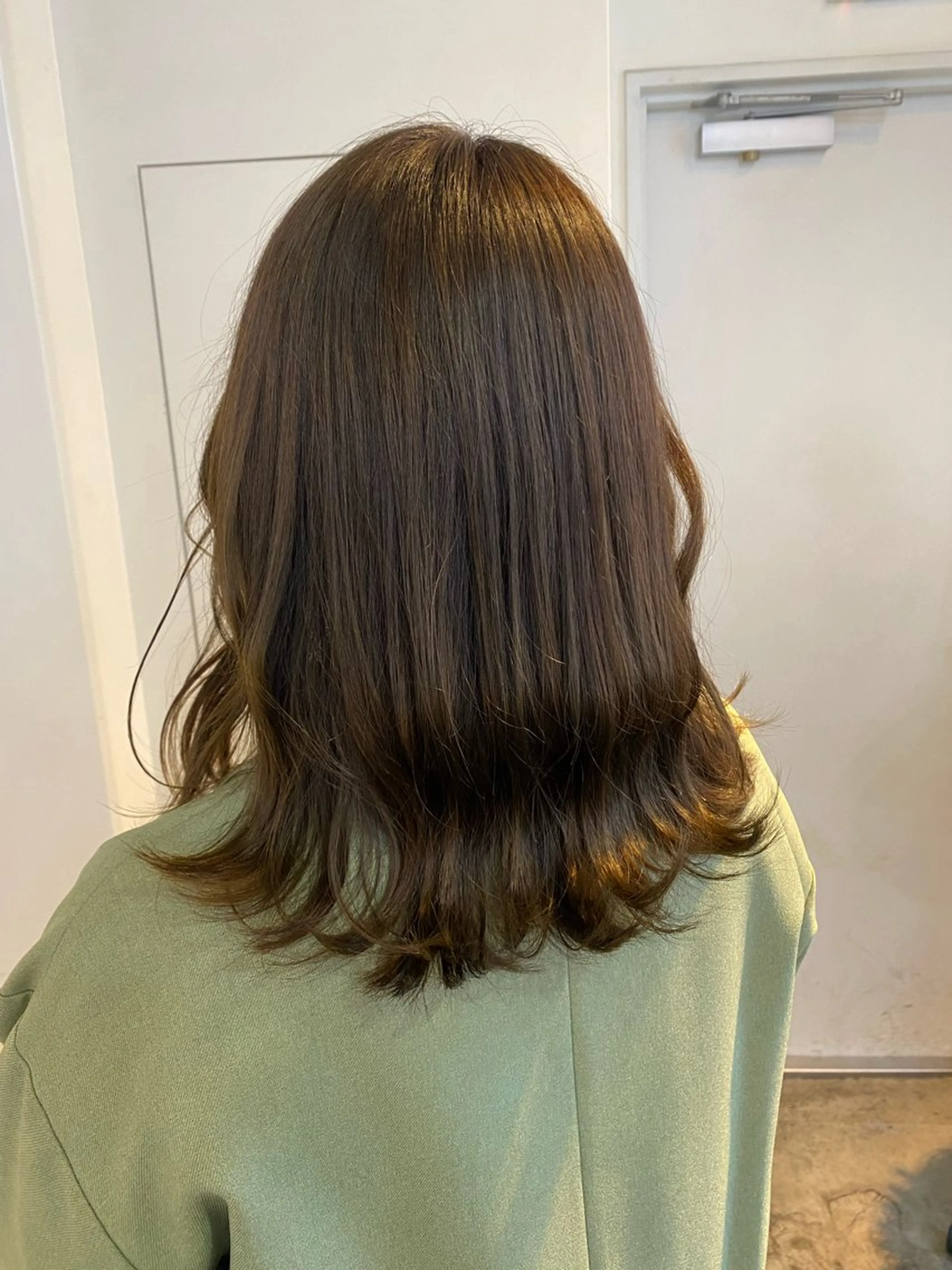 ミディアム くびれヘア 外ハネヘア カット ヘアカラー トリートメント GINZARay2 風本朱里🐥のヘアスタイル