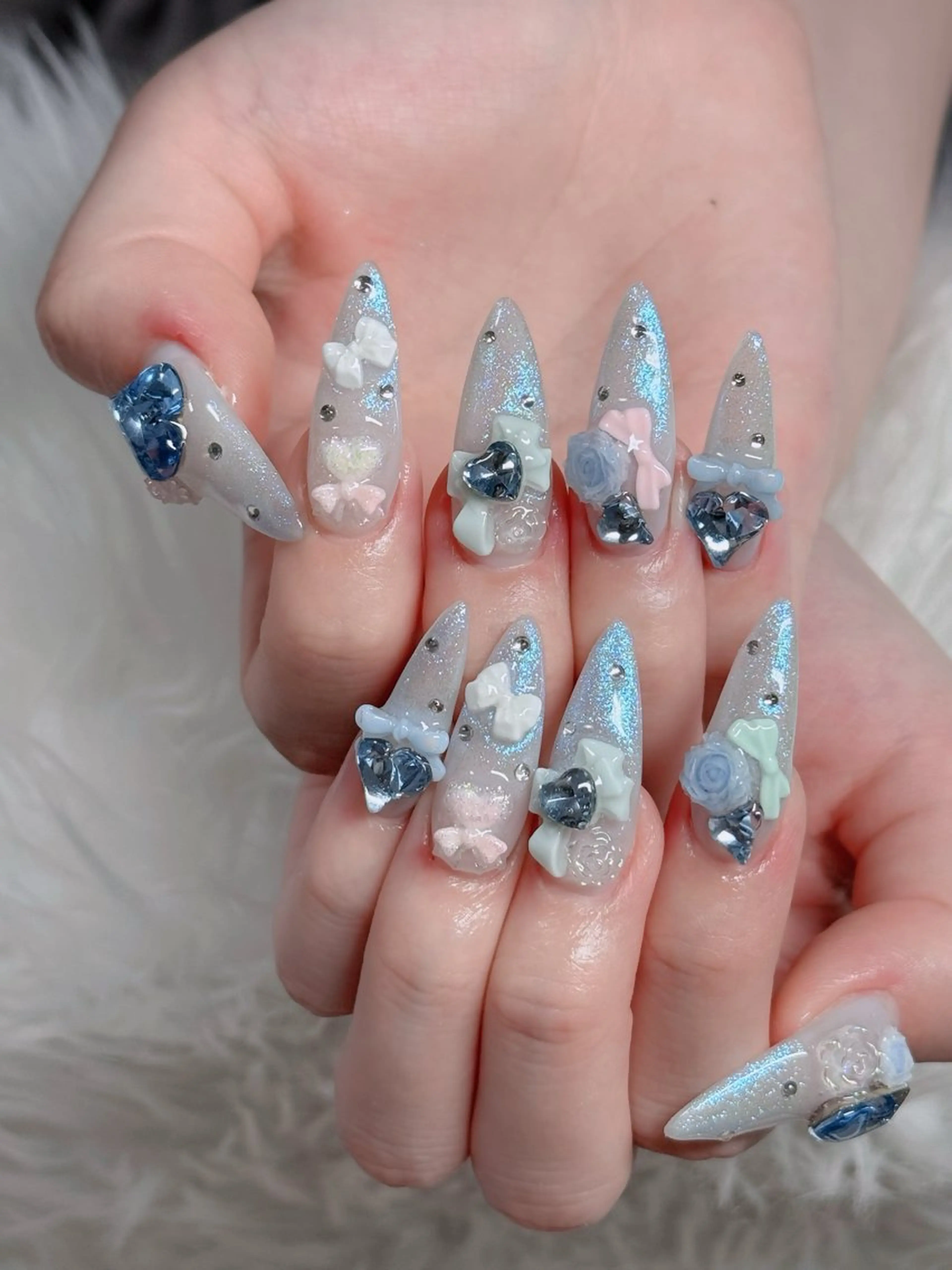 ネイル フレンチネイル ジェルネイル ガラスフレンチ ハロウィン ハート H.baby Nail Salonのネイルデザイン