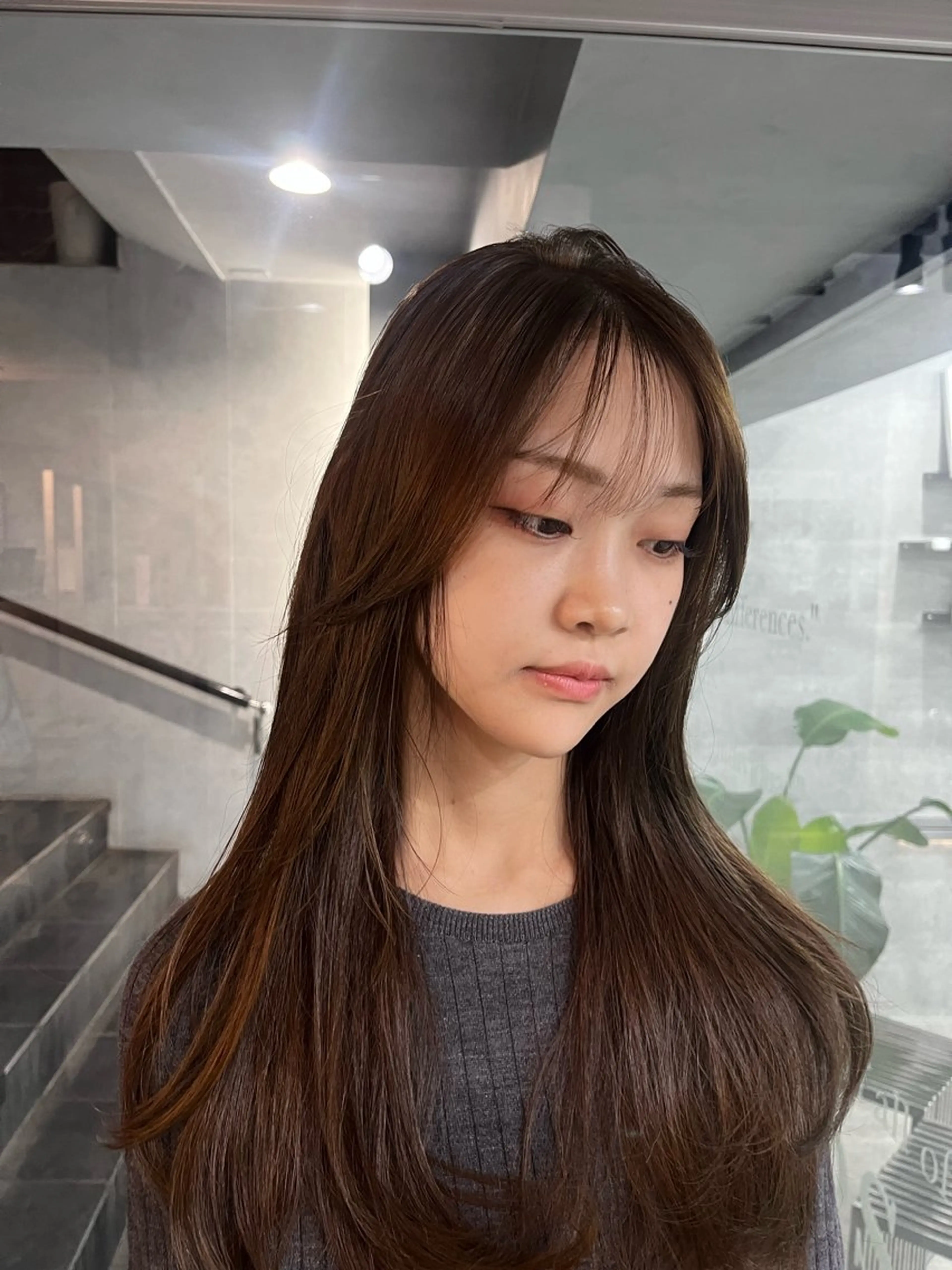 セミロング 縮毛矯正 noos表参道 ナツミのヘアスタイル