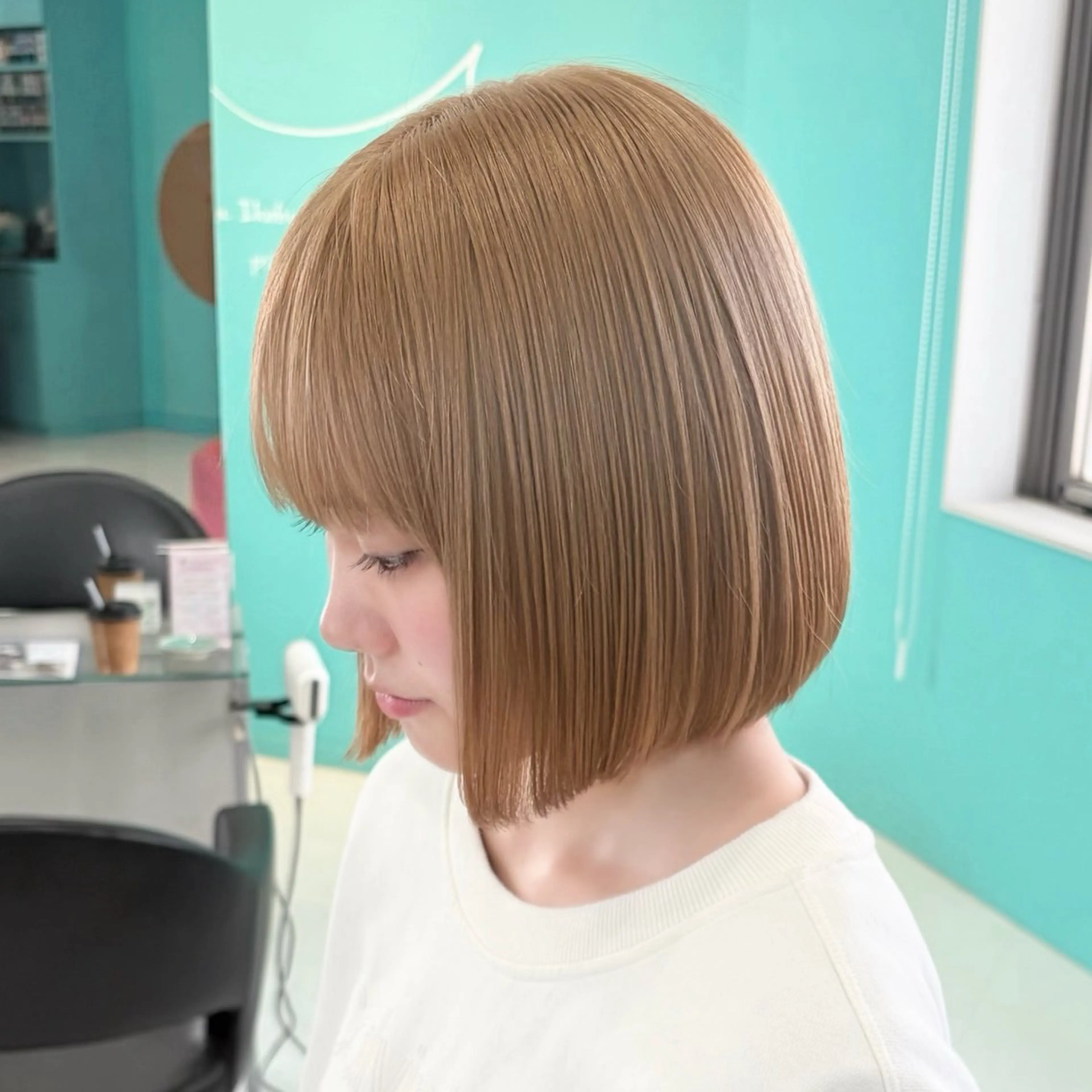 ショート カラー ベージュカラー ミルクティーベージュ デザインカラー/ ボブ/Natsukiのヘアスタイル