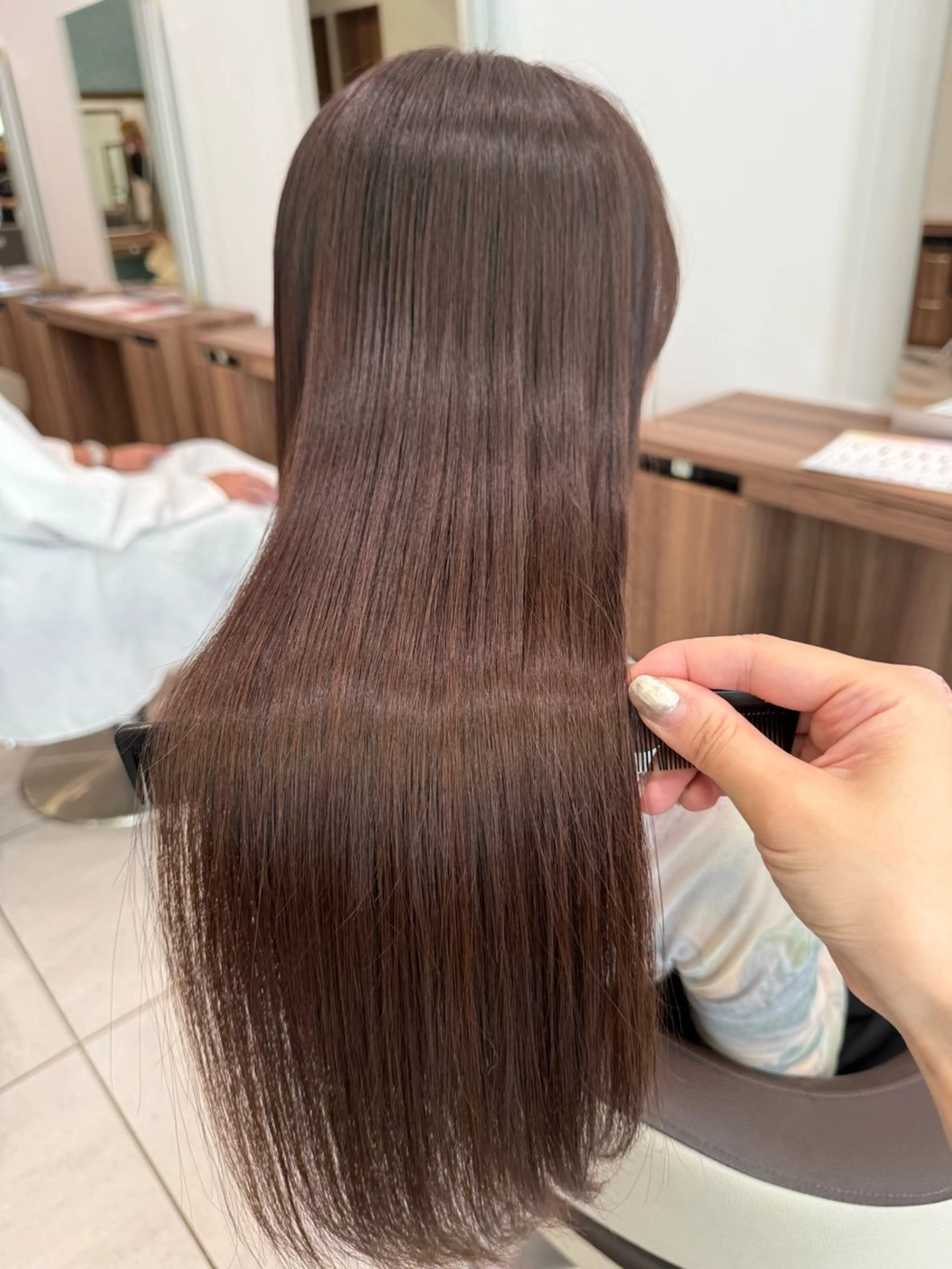 ロング カット ヘアカラー 藤井 真奈美のヘアスタイル