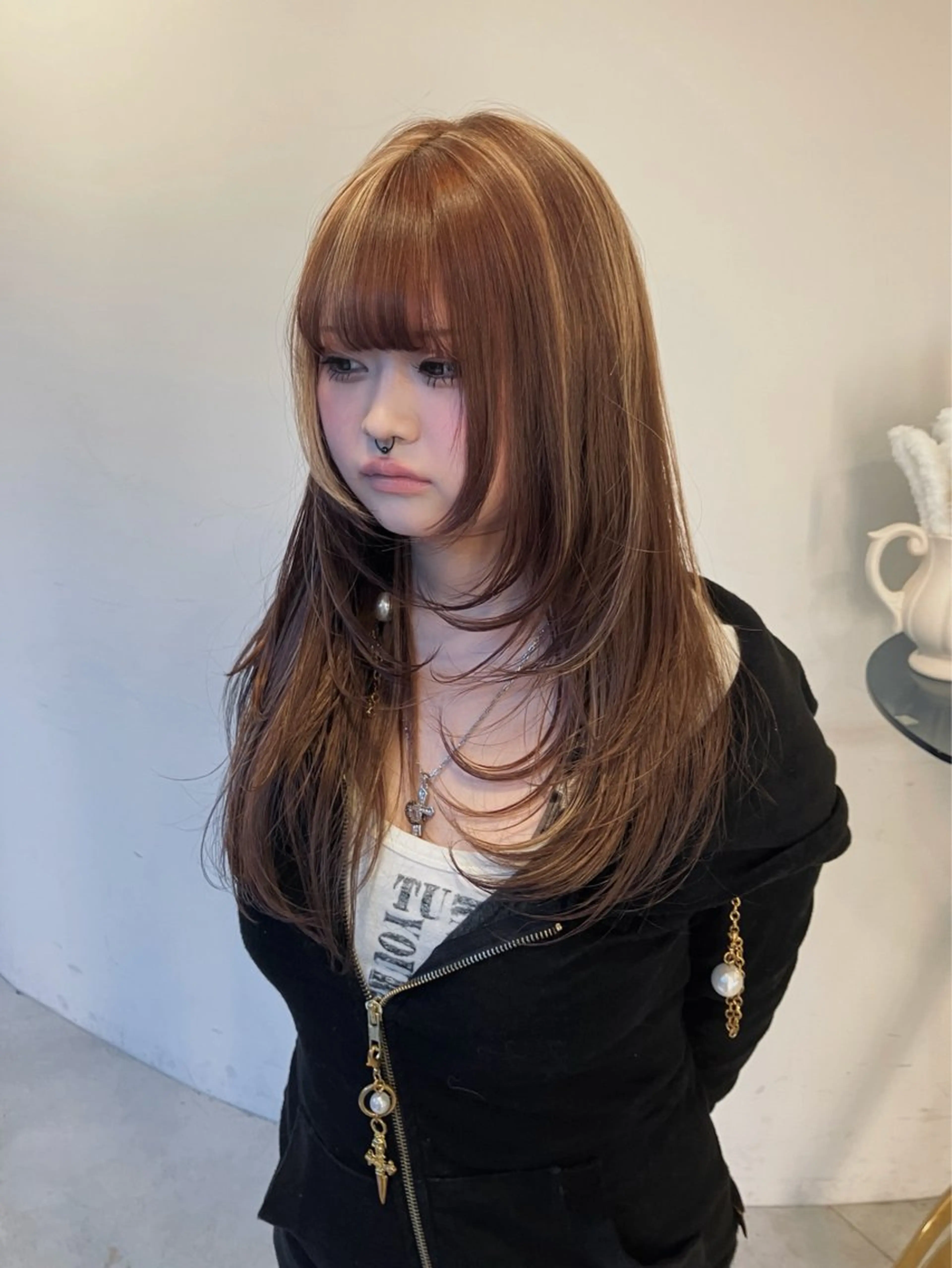 ロング カラー ハイライトカラー ハイライト Hanaka🐈⬛ 海外×ニュアンスのヘアスタイル