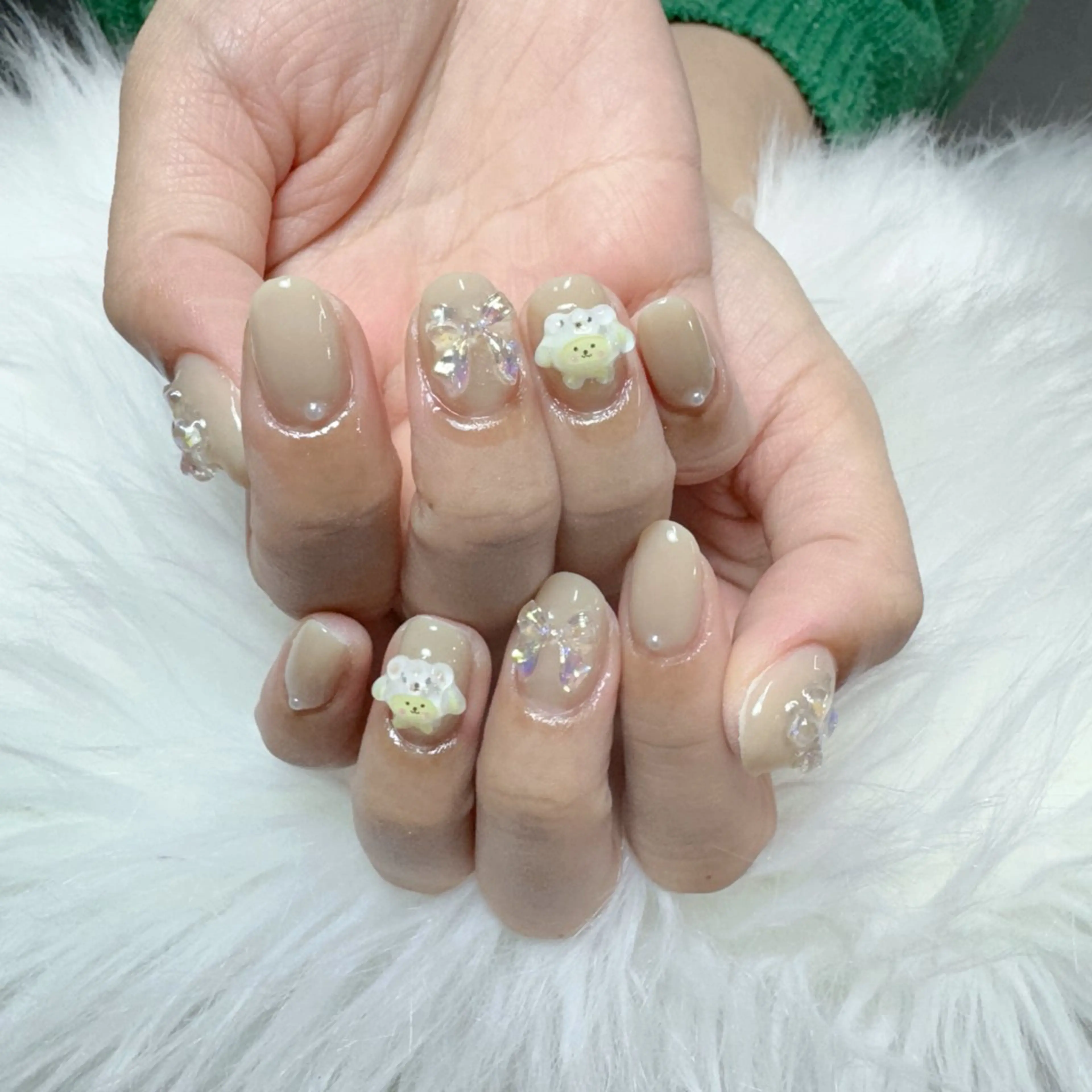 ネイル ハンドネイル 🎀nana🫧 ワンホンネイル🎀のネイルデザイン