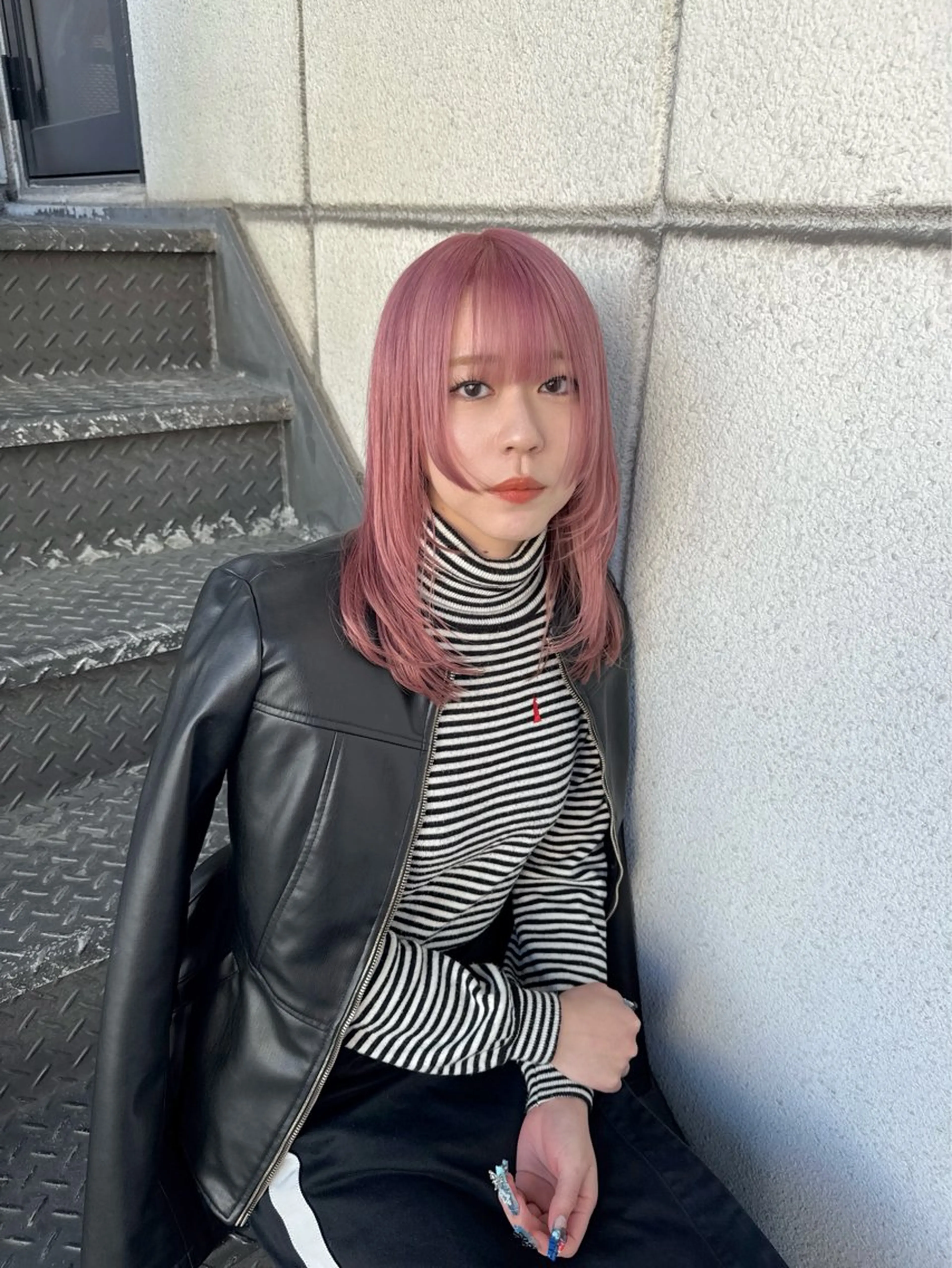 セミロング カラー 切りっぱなしボブ ショートボブ セミロングパーマ バレイヤージュ ベージュカラー 【.ico】心斎橋/ ウルフ/飛田ゆうきのヘアスタイル