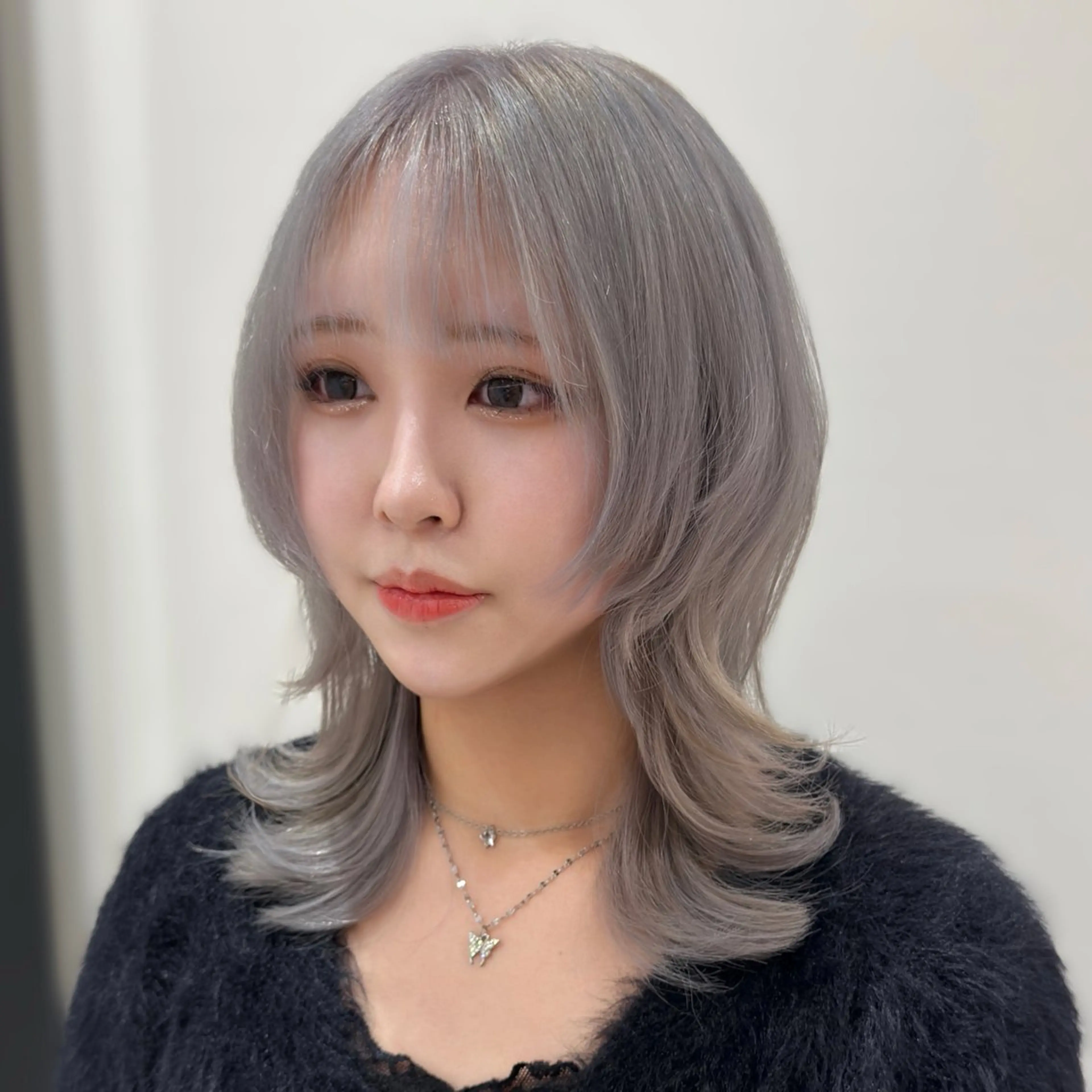 ミディアム ウルフカット カット ヘアカラー トリートメント ウルフカット/ ハッシュカット/山路のヘアスタイル