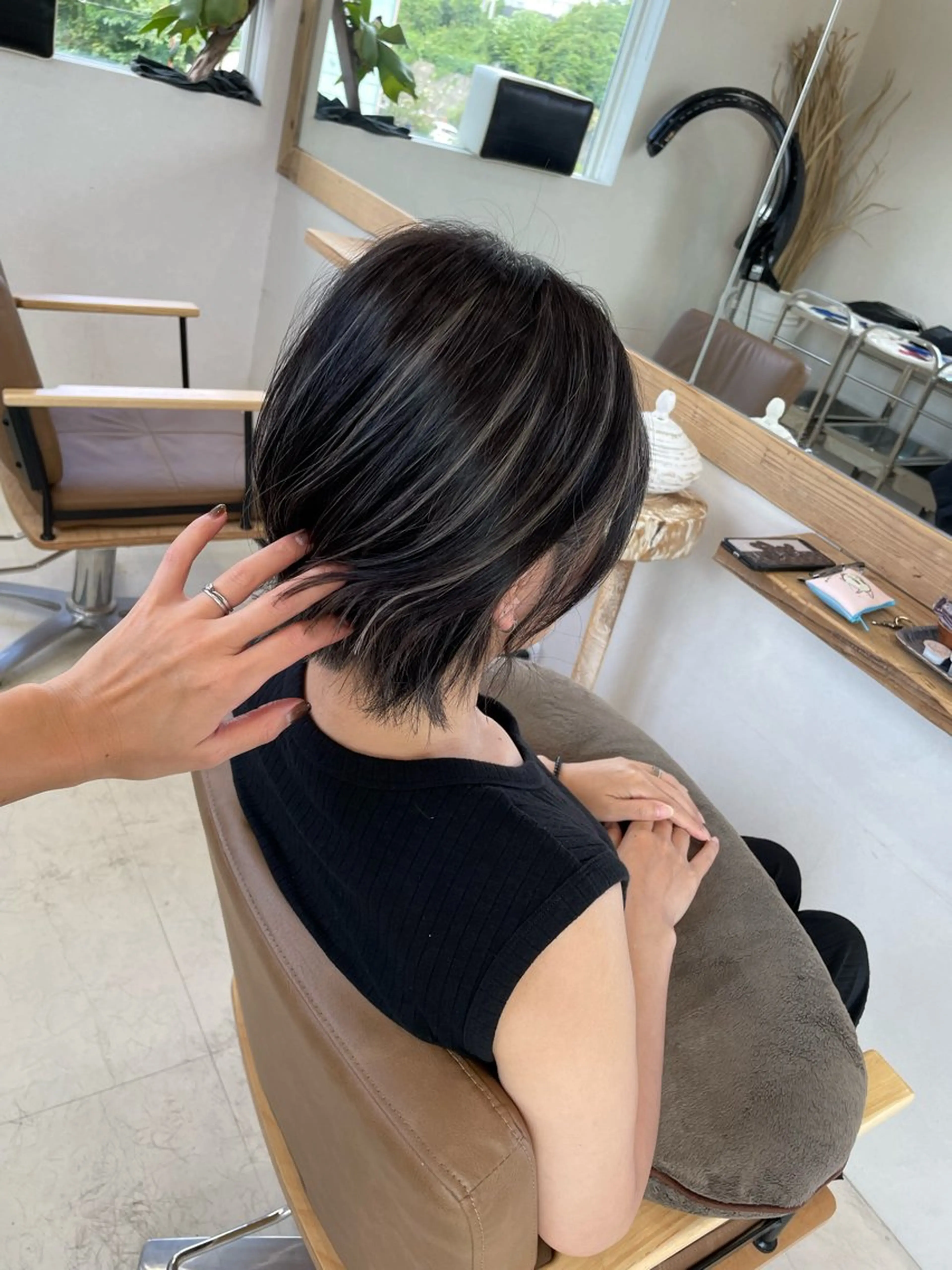 ミディアム ヘアカラー 鈴木 妃帆未のヘアスタイル