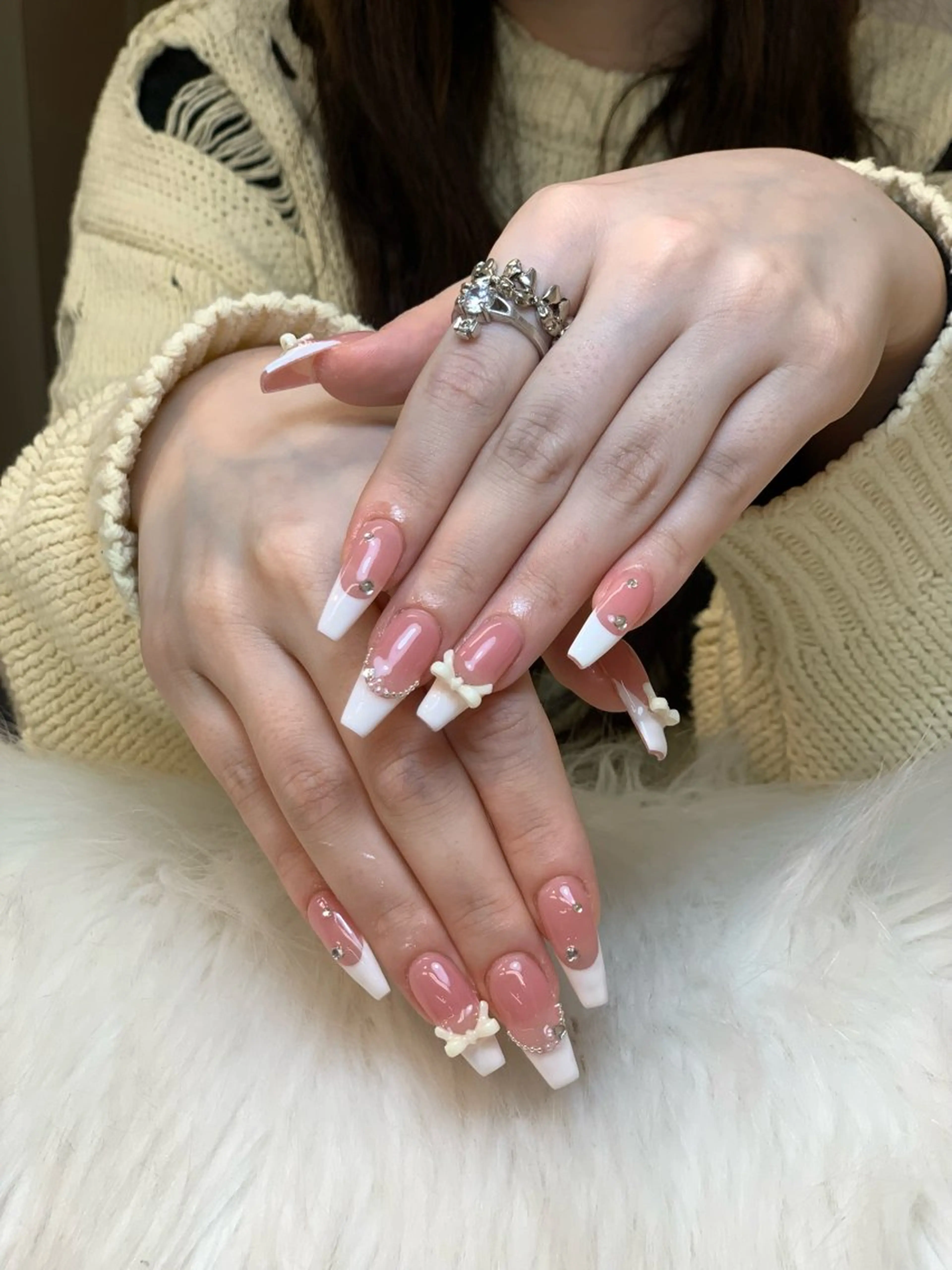 ネイル アートネイル 長さ出し ジェルネイル マグネットネイル ニュアンスネイル ハンドネイル Cloudy Chan Nailのネイルデザイン