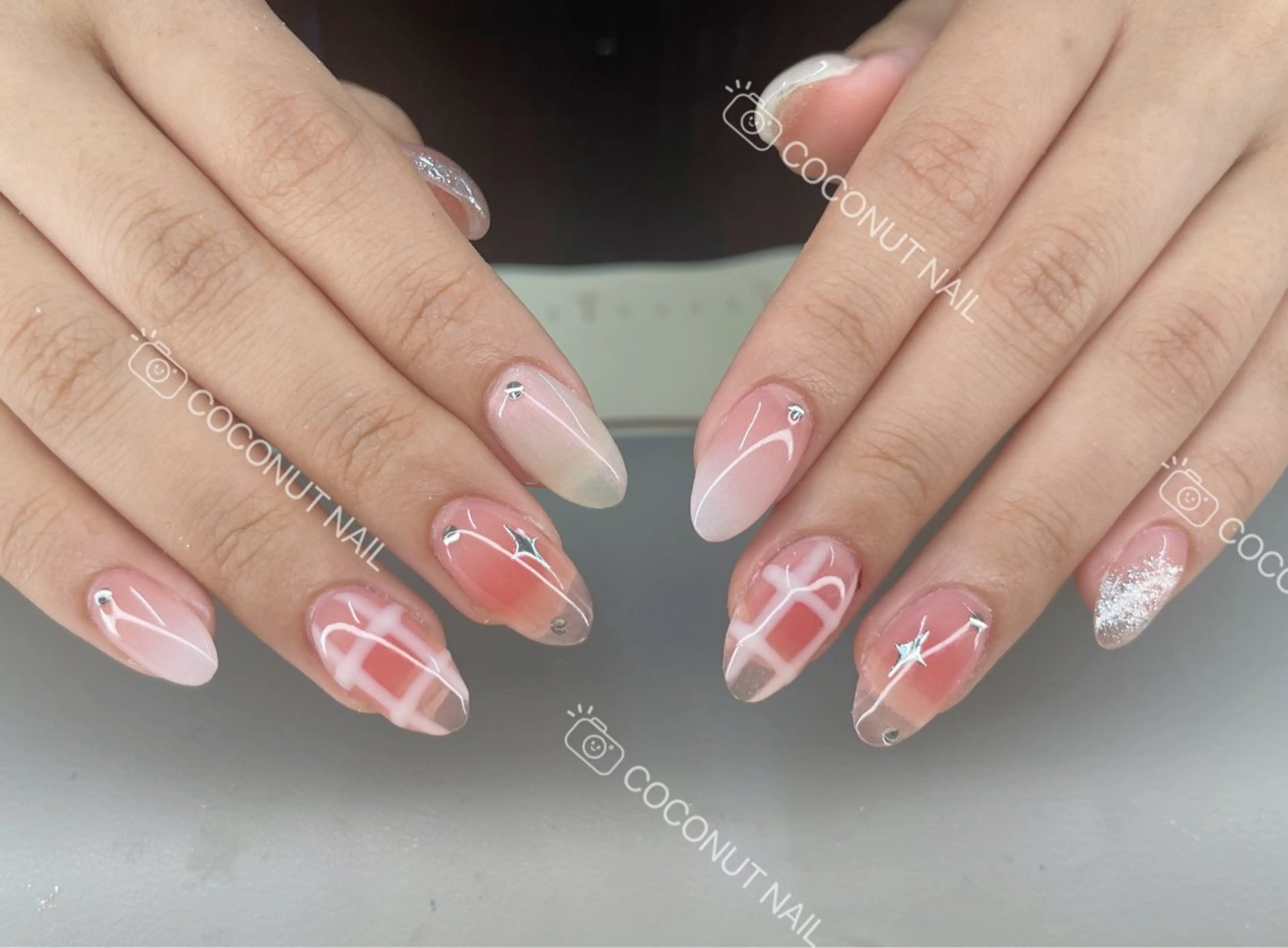 ネイル ハンドネイル 神田 ココナッツのネイルデザイン