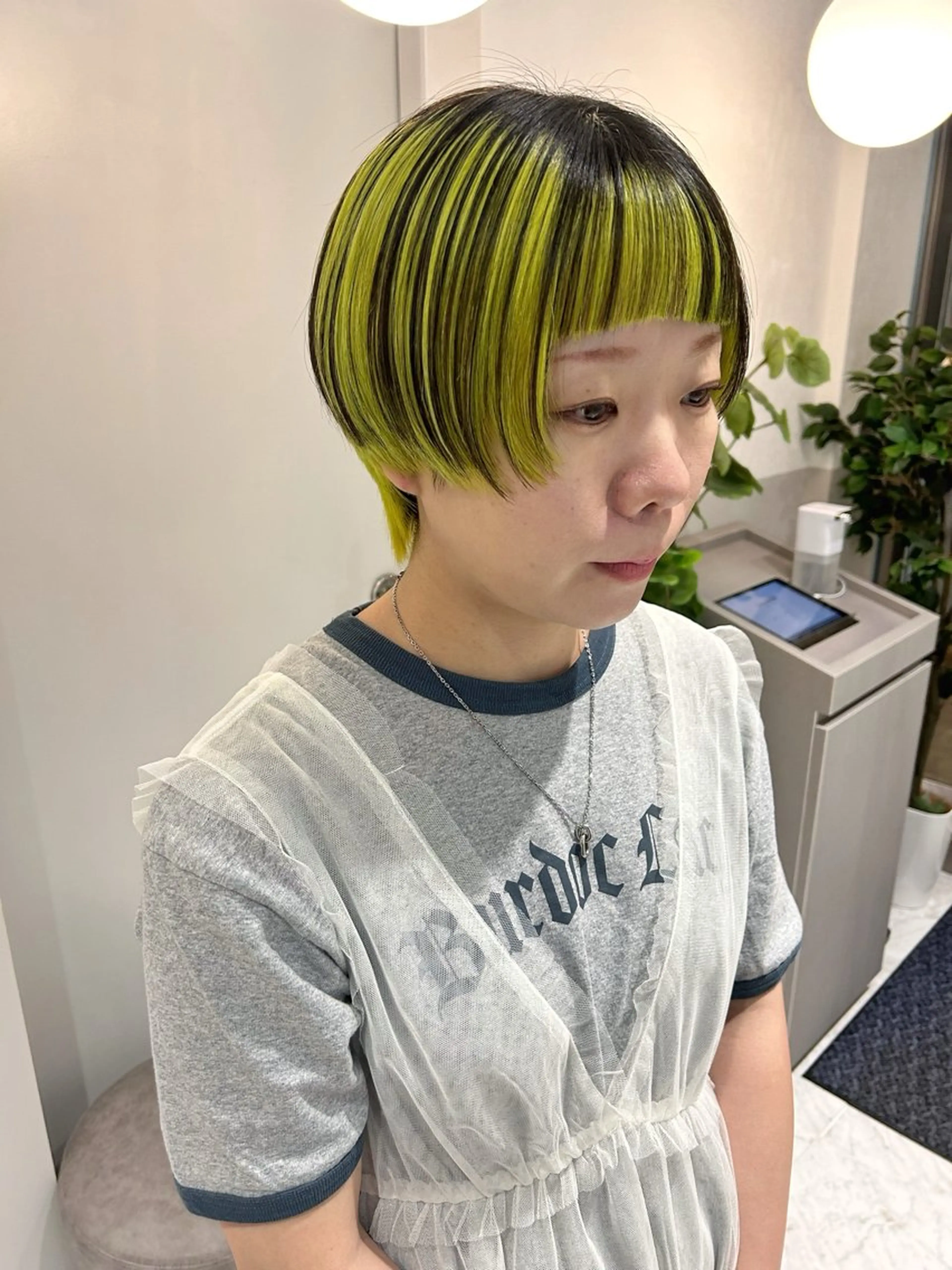 ショート カラー ヘアカラー 薄田 珠美のヘアスタイル