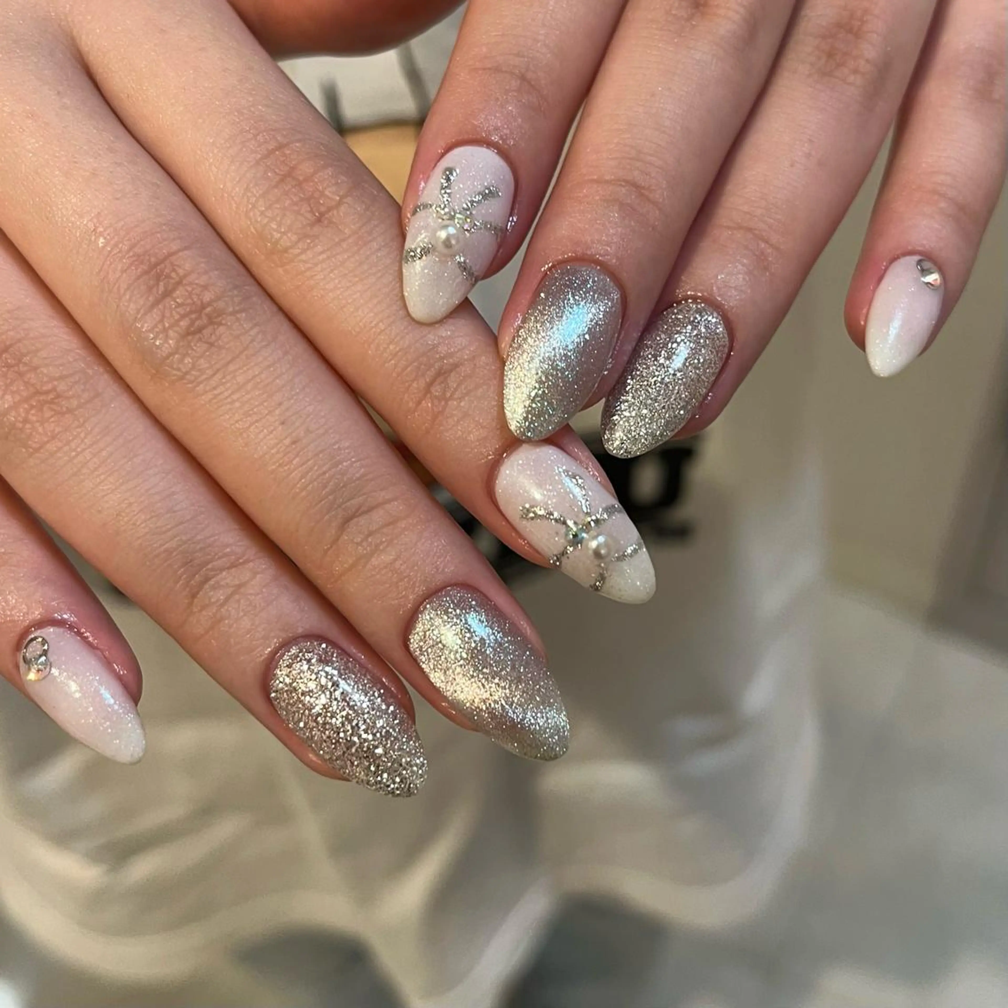 ネイル アートネイル ガーリー キラキラネイル 韓国ネイル ロングネイル Para Sol nail　Maoのネイルデザイン