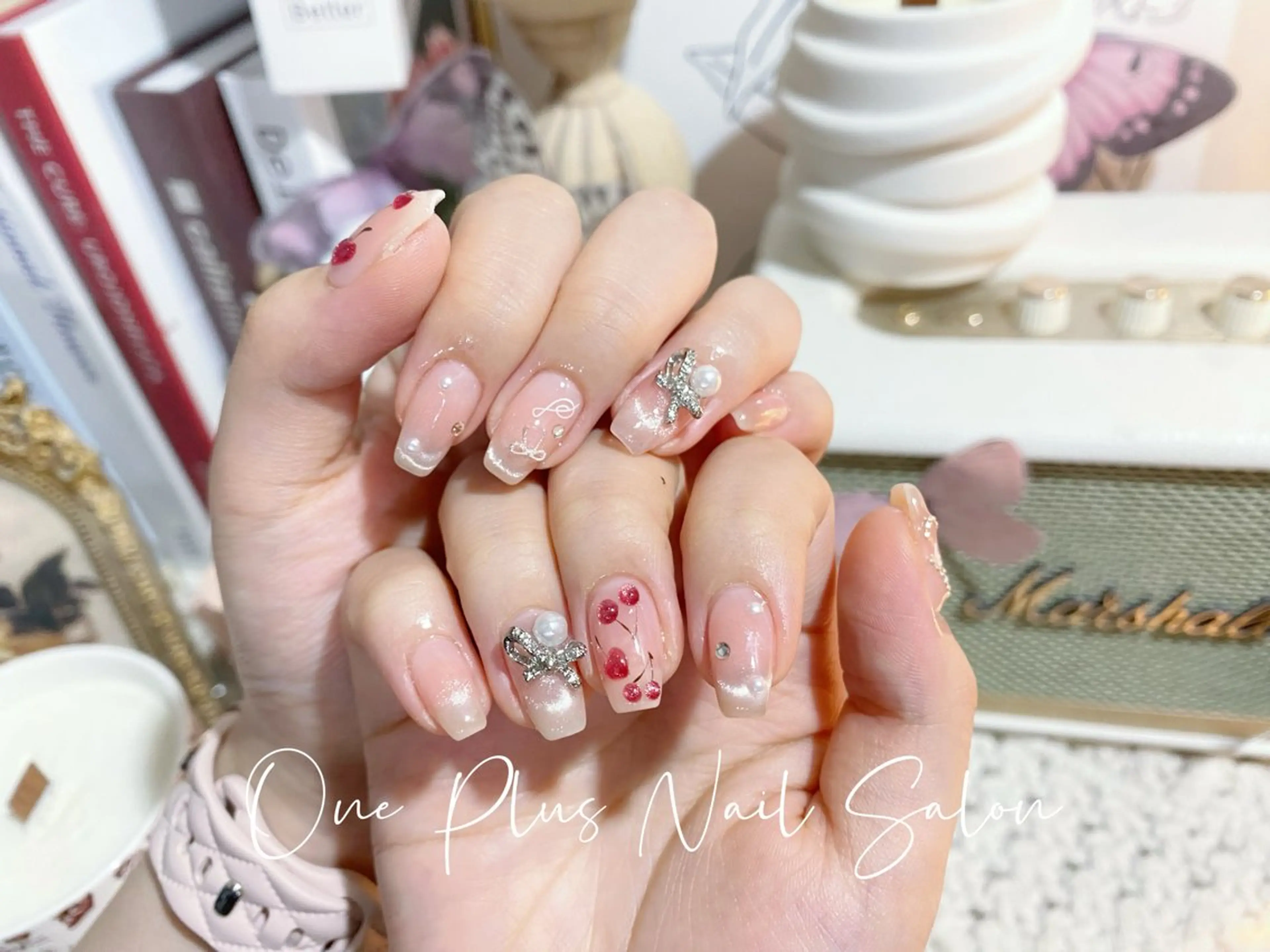 ネイル ハンドネイル One Plus Nail Salonのネイルデザイン