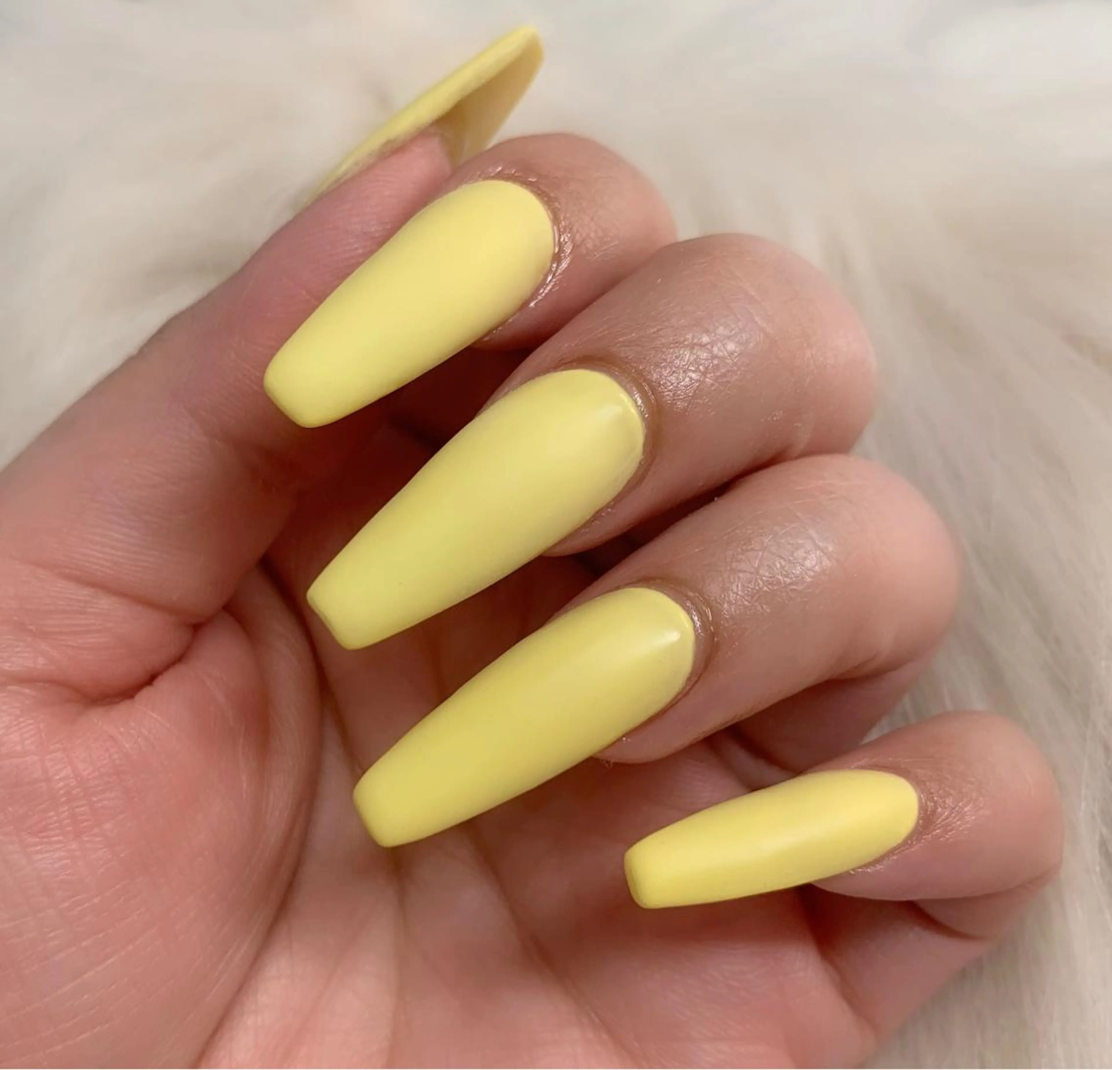 ネイル スカルプネイル 黄色 Nail&eyelash Momo所属・Nail Salon Momoのネイルデザイン