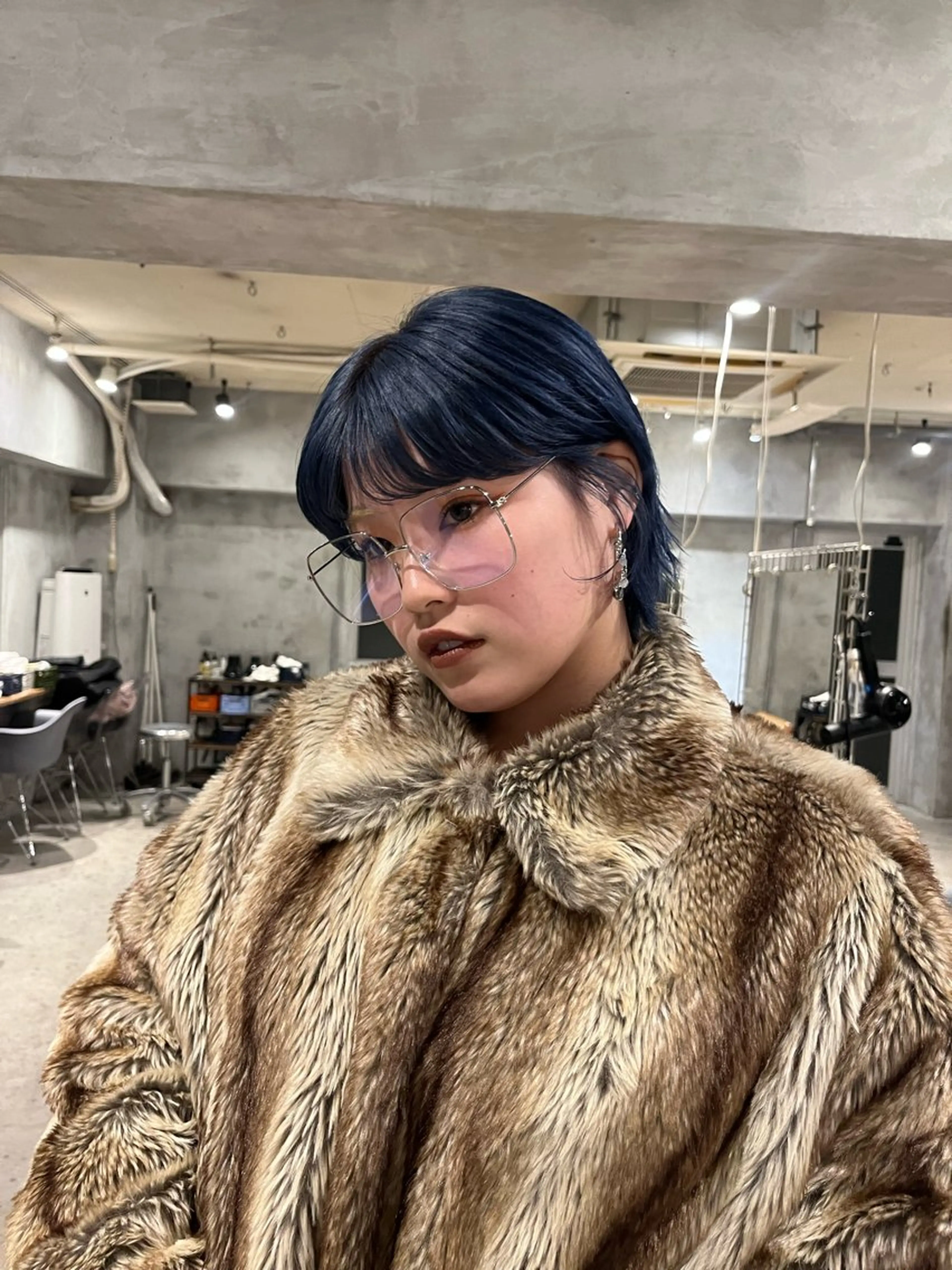 ショート カラー ブリーチ/レイヤー momoha🐰🪡のヘアスタイル