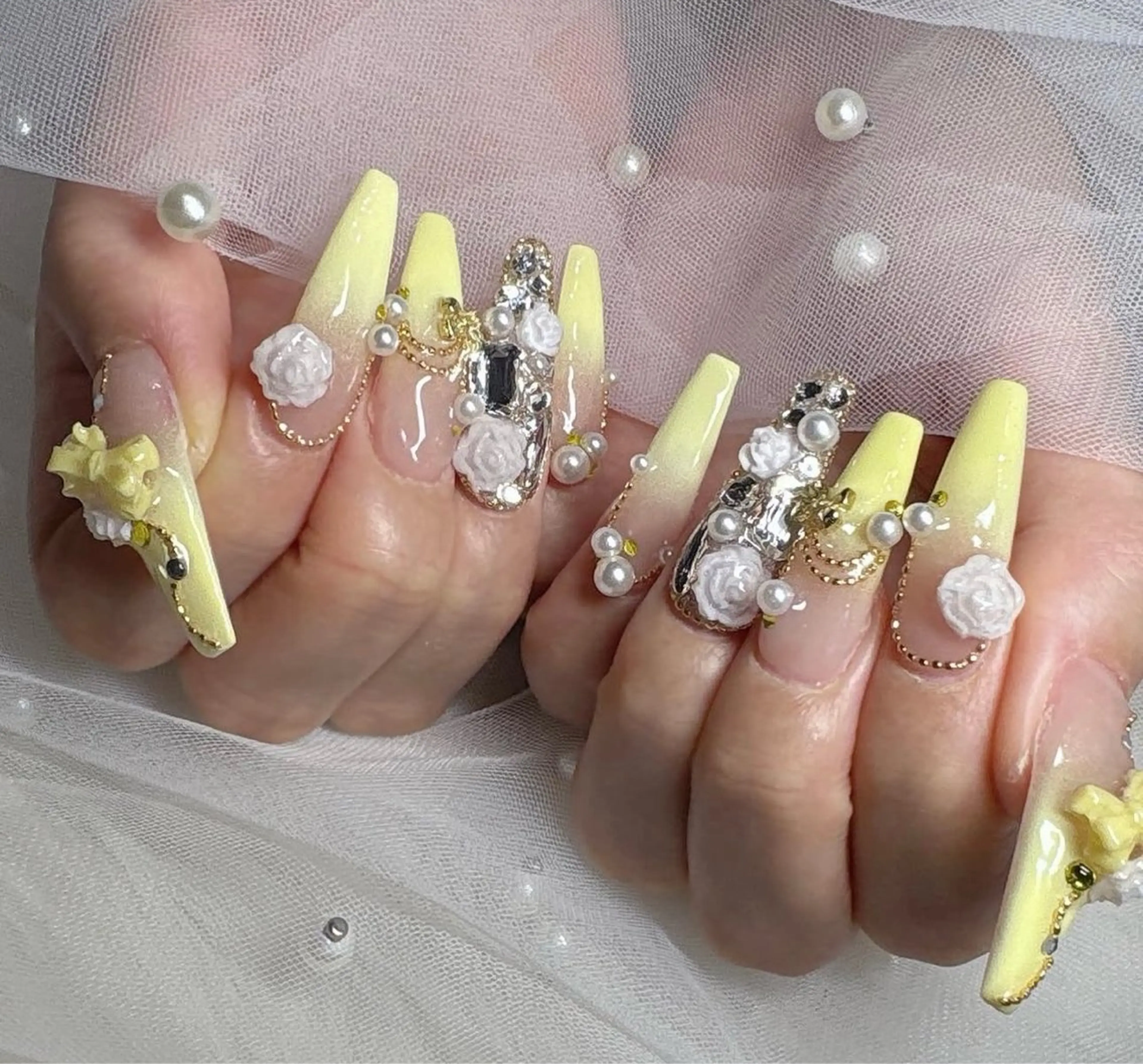 ネイル グラデーション キラキラネイル ワンカラーネイル 冬ネイル Jenn Nail Salonのネイルデザイン